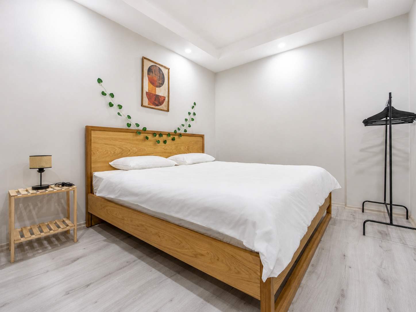 Cozy Apartment near Kaleici: City & Balcony Views
