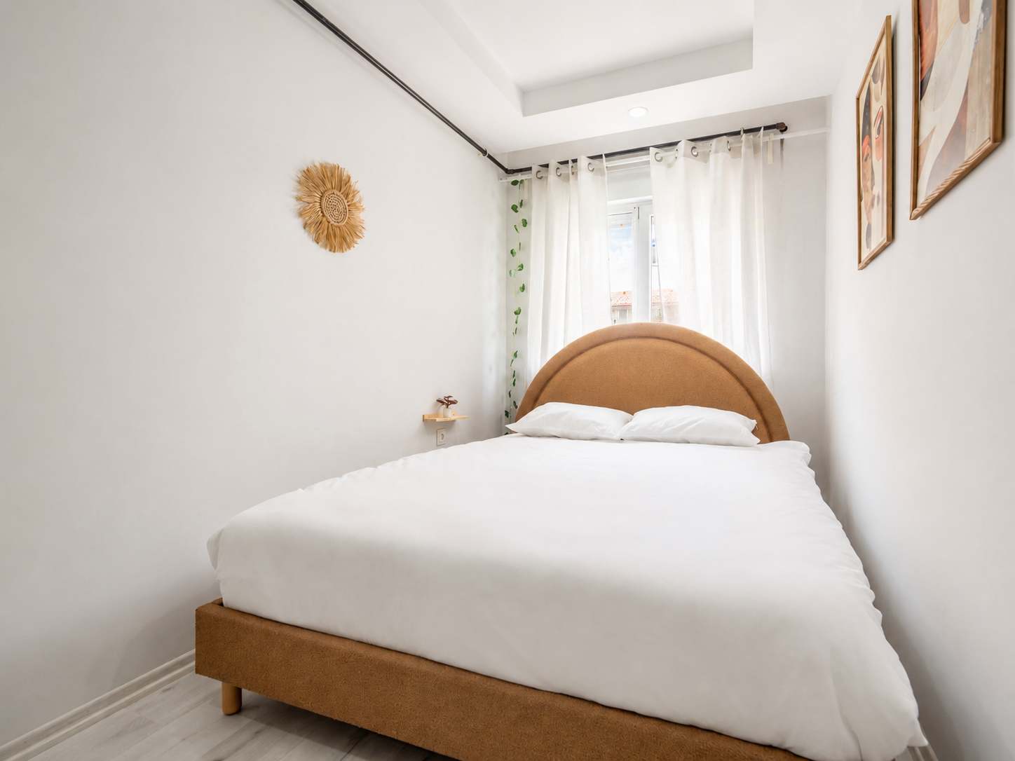 Cozy Apartment near Kaleici: City & Balcony Views image 4
