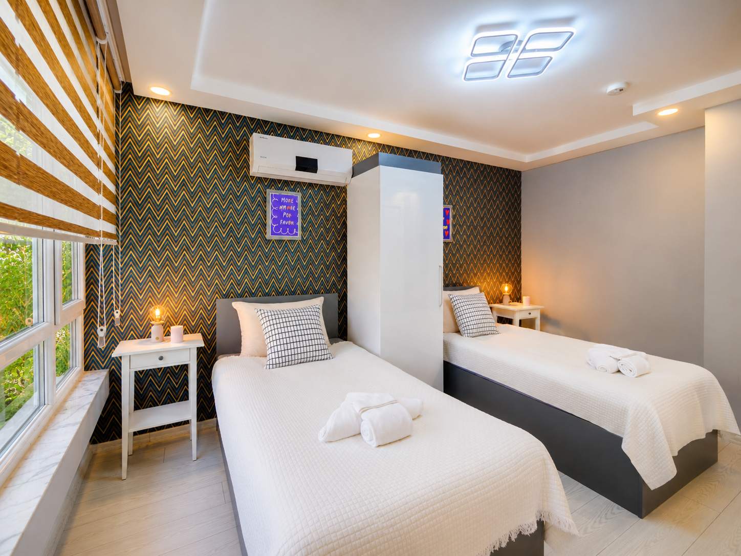 Big Cozy Apt Close to Kaleici, Old Town, Sea Shops