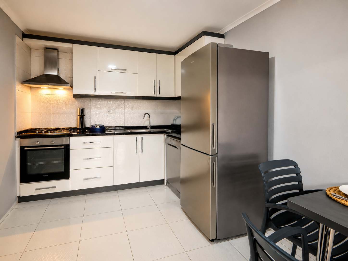Central Flat in Kaleici with Sea View, Near Beach image 2