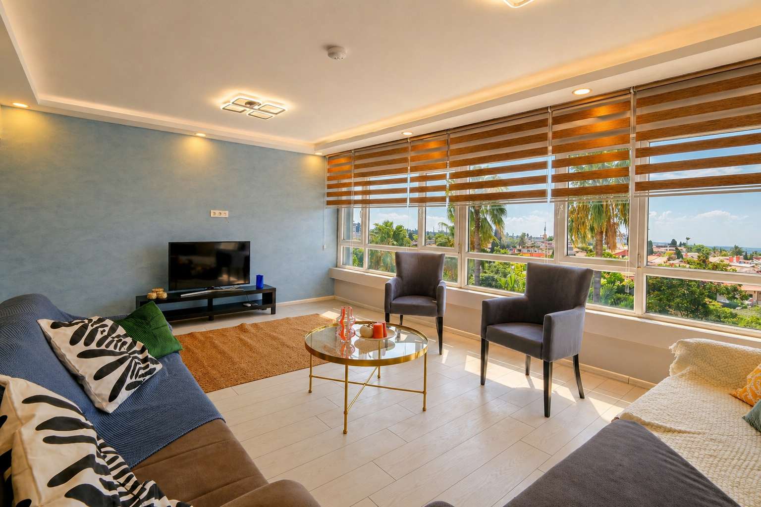Chic Sea View Flat with Kaleici View Near Beach
