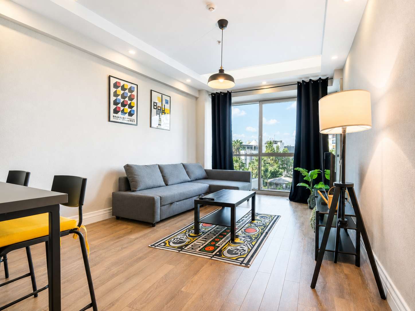 Cozy Stay Free Pool, Spa & Gym Close to Beach&Mall