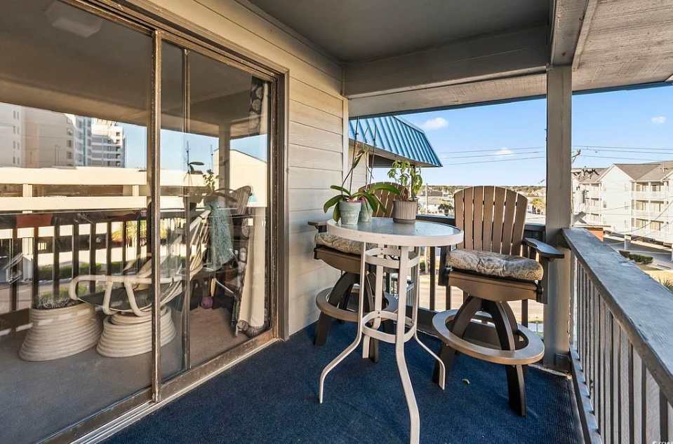 Surf Shack at Sea Cabin w Pool