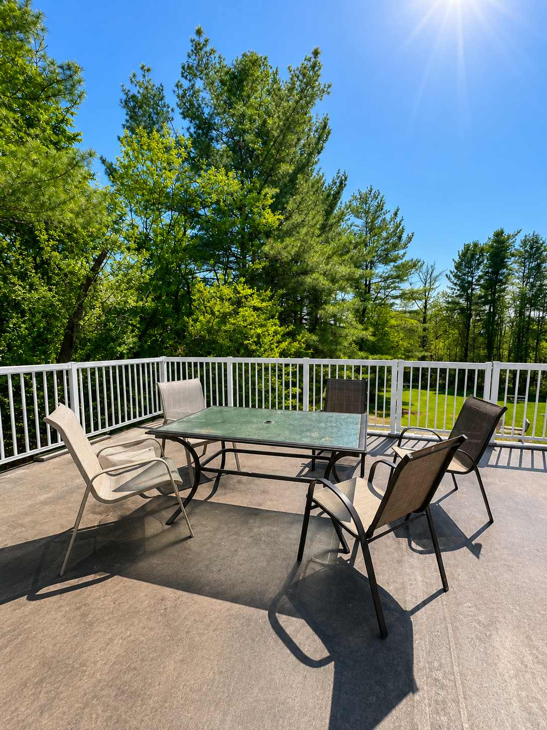 Muskoka 2-bedroom apartments #001 (Pier100)