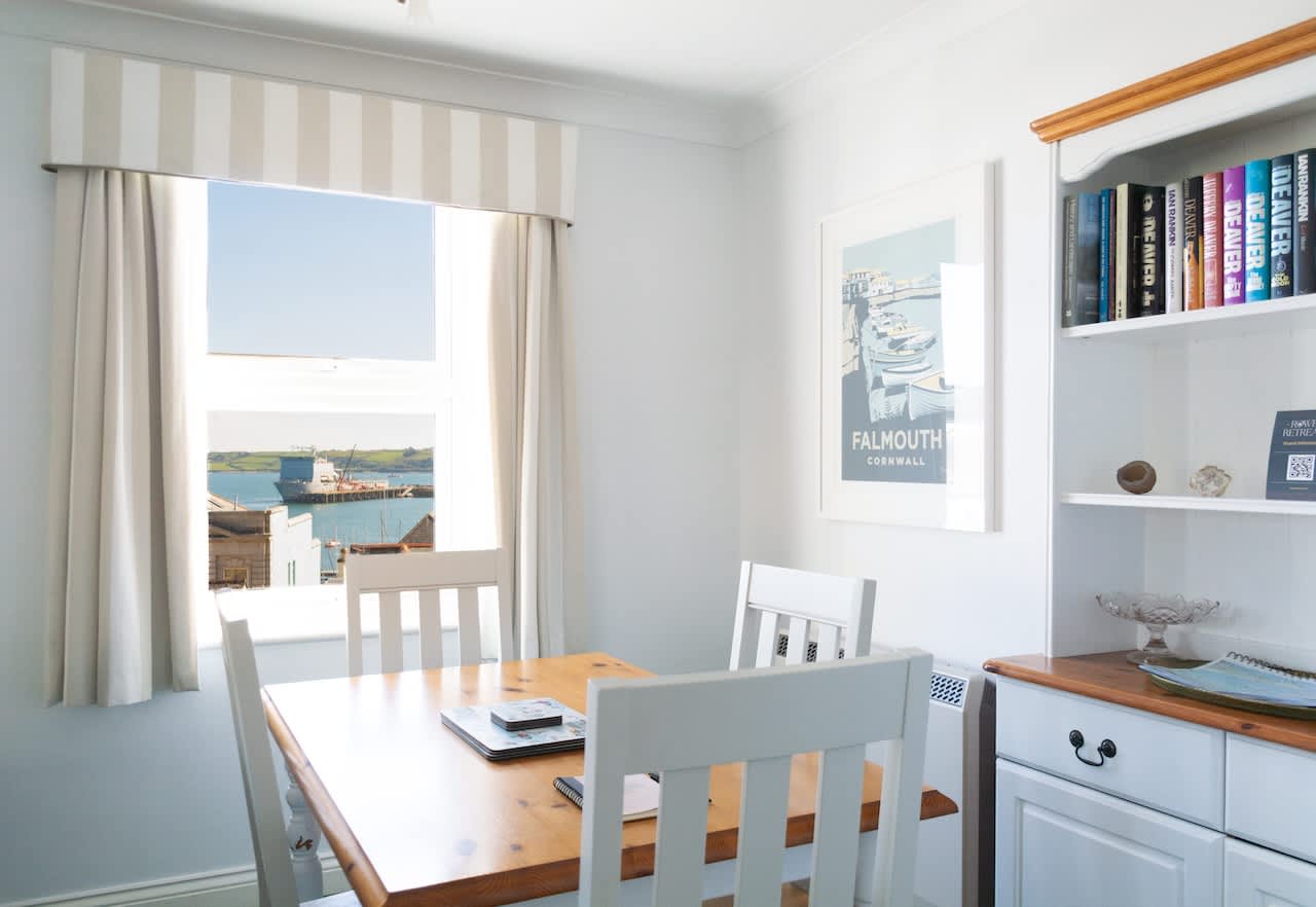 Eagles Nest - By Rowes Retreats — Falmouth, England — vacation rental
