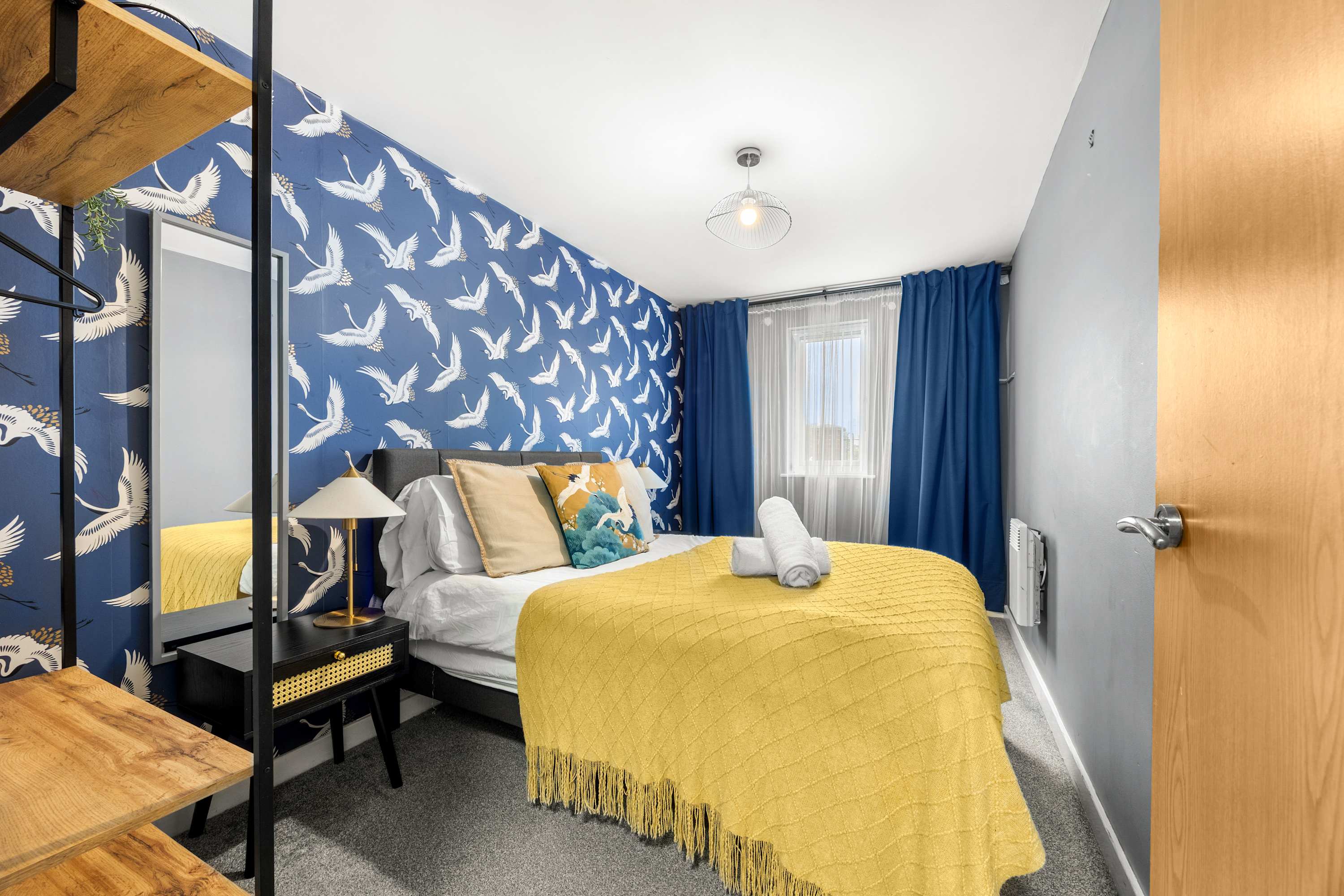 Urban Chic 2-BR Flat Trafford Centre– Free Parking in Forebay Drive M44 6RT - Property image 5 - VivreStays