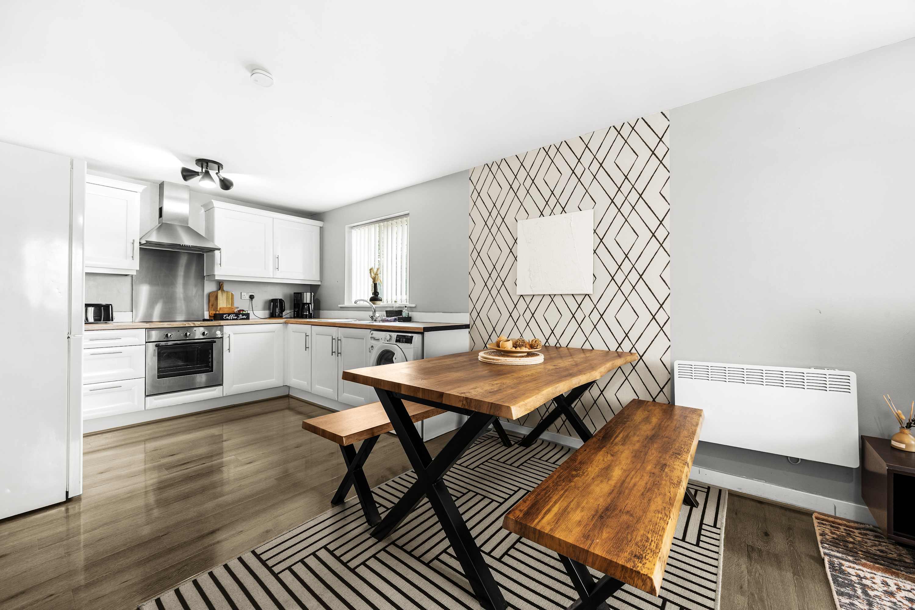Urban Chic 2-BR Flat Trafford Centre– Free Parking in Forebay Drive M44 6RT - Property image 46 - VivreStays