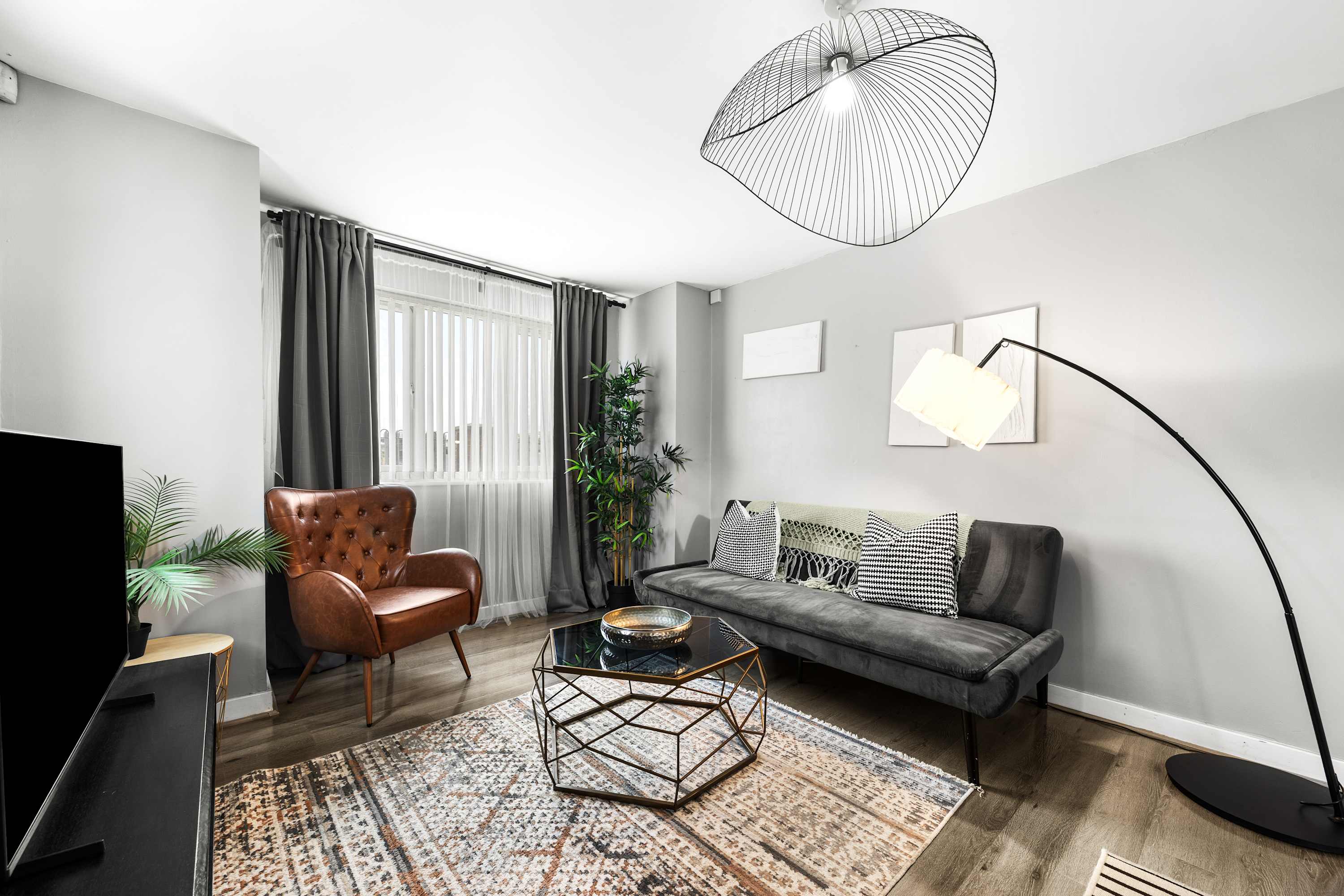 Urban Chic 2-BR Flat Trafford Centre– Free Parking in Forebay Drive M44 6RT - Property image 68 - VivreStays