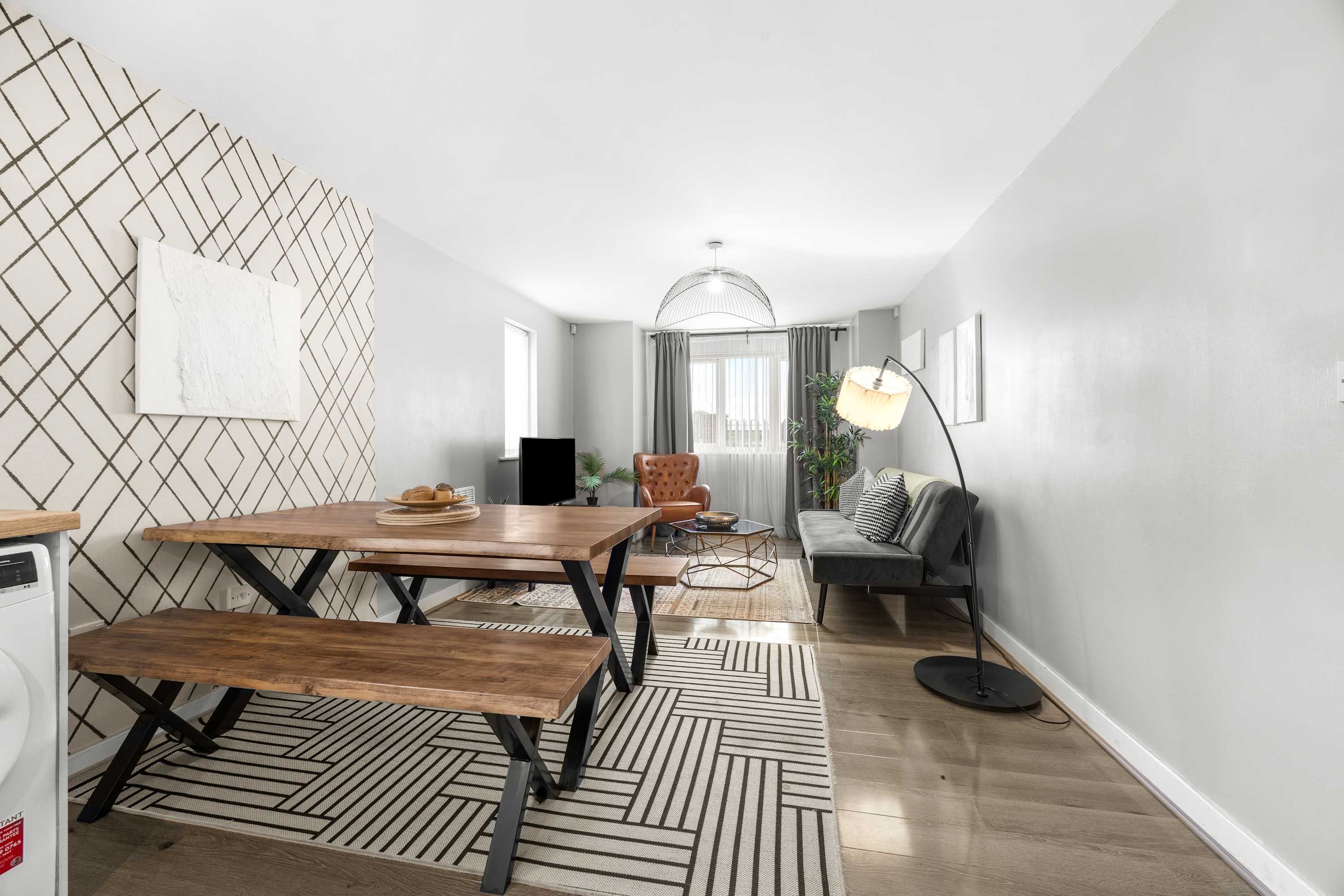 Urban Chic 2-BR Flat Trafford Centre– Free Parking in Forebay Drive M44 6RT - Property image 77 - VivreStays