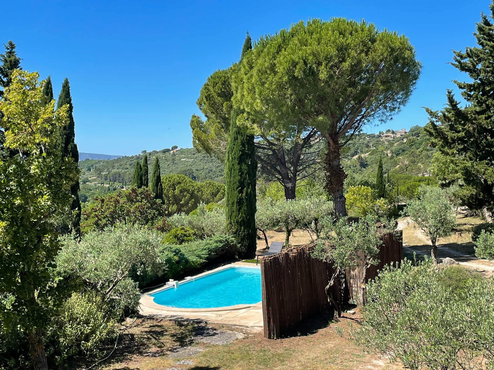 La Familiale - Provencal villa with swimming pool and breathtaking view of Gordes — Gordes, Provence-Alpes-Côte d'Azur — vacation rental