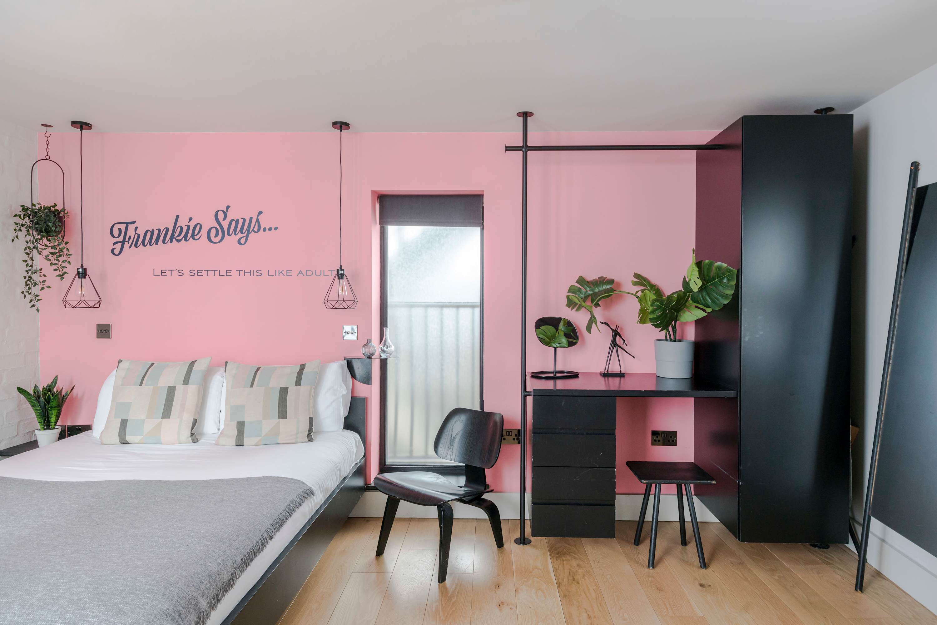 Covent Garden 2-Bed Triplex · Sleeps 6 in Long Acre , 4 WC2E 9LH - Property image 13 - VivreStays