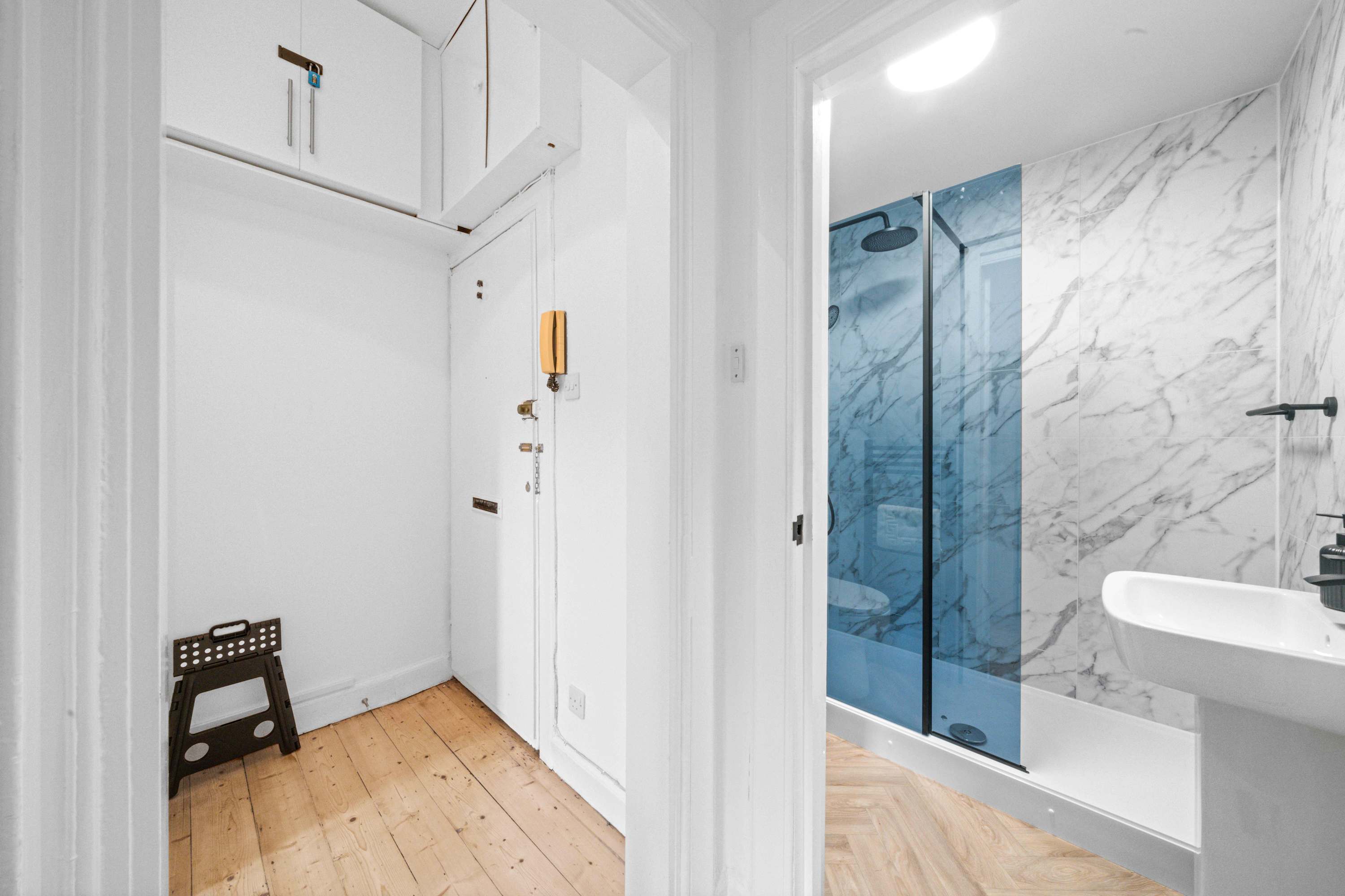 Stylish Ground Floor Apt - City Centre & Murrayfield in Edinburgh EH11 - Property image 17 - VivreStays