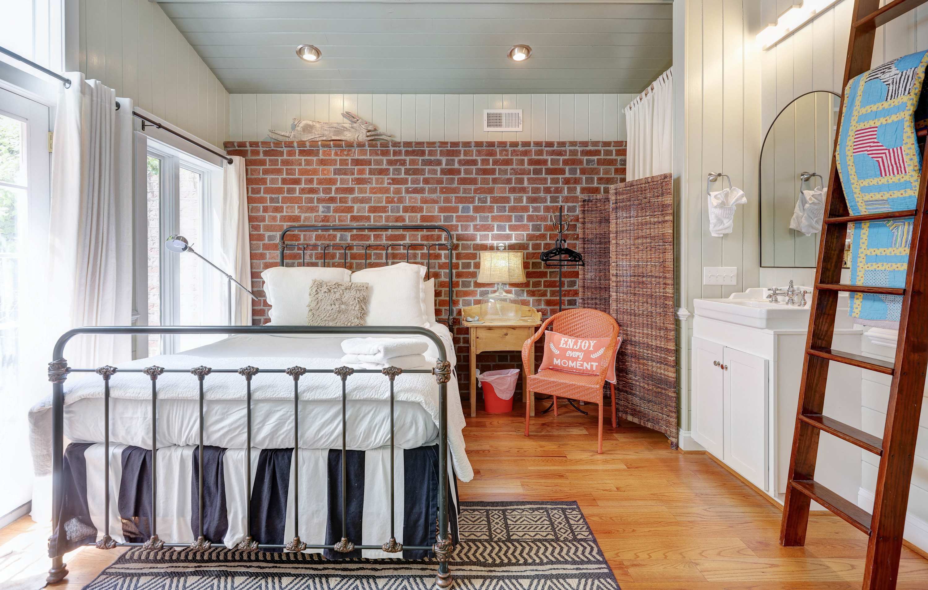Cabell Cottage - vacation rental in Charlottesville — photo 15 of 42