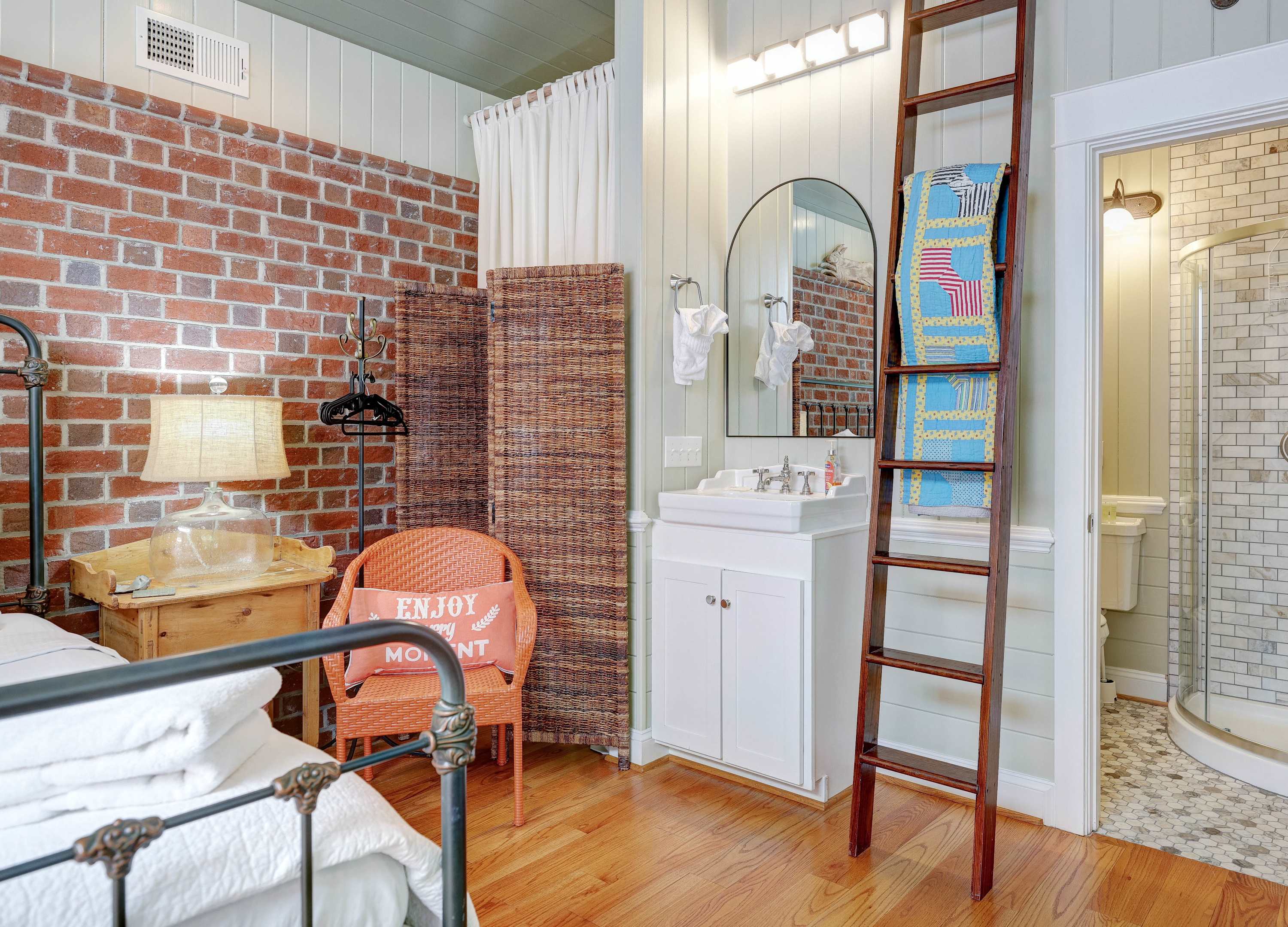 Cabell Cottage - vacation rental in Charlottesville — photo 16 of 42