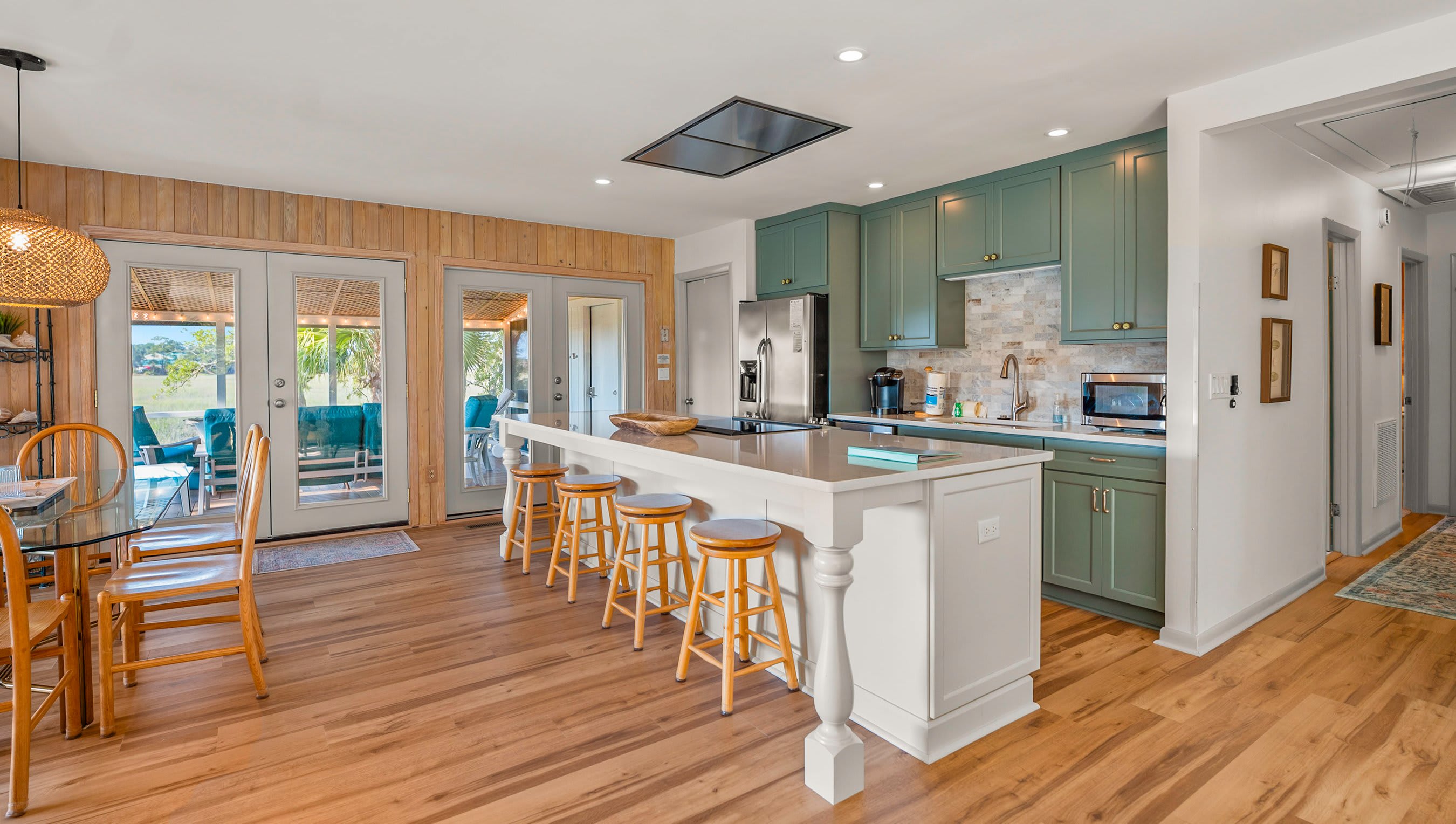 864 Sabal Court Beautiful Marsh Views | Photo 8