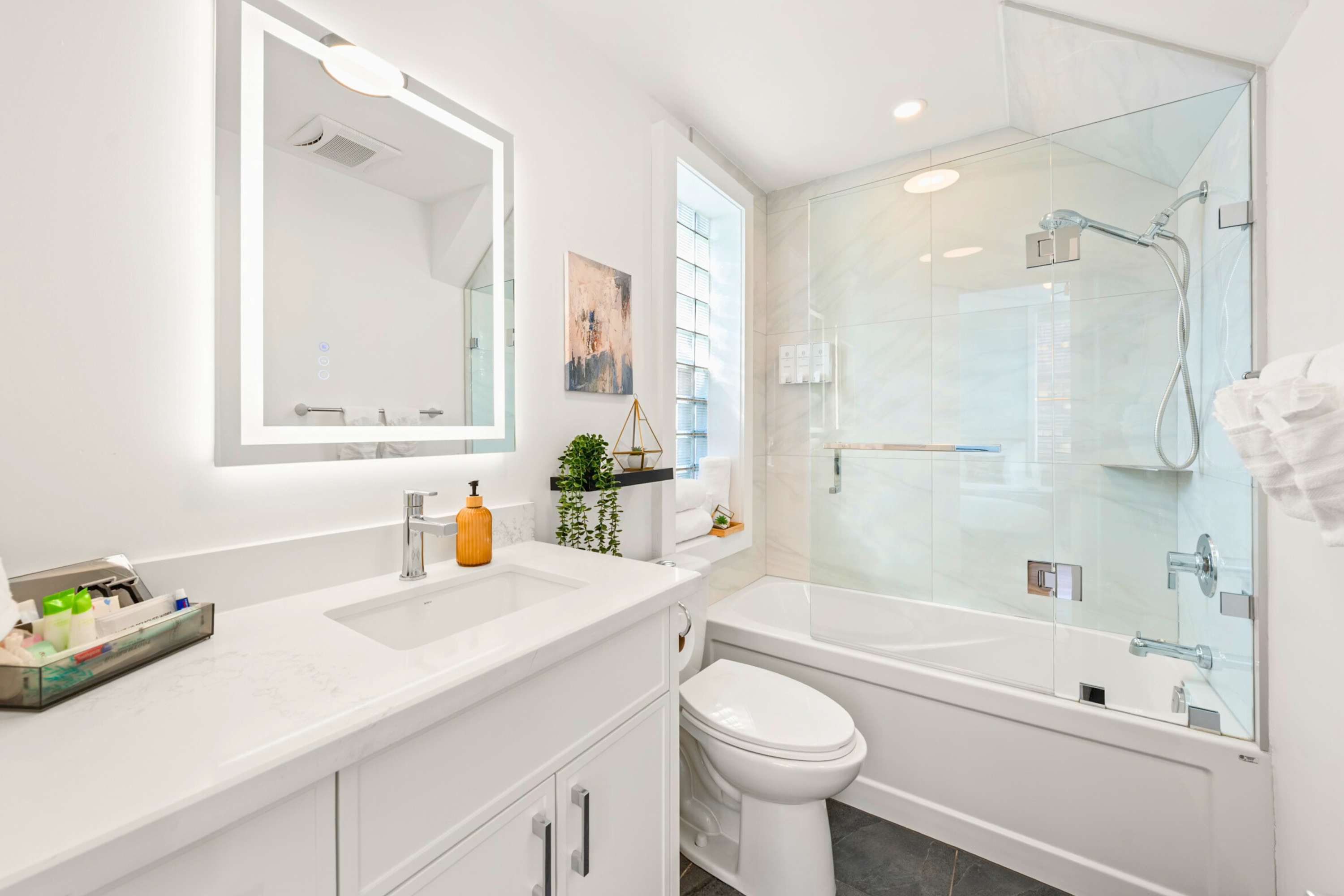 Full bathroom modern bathroom.