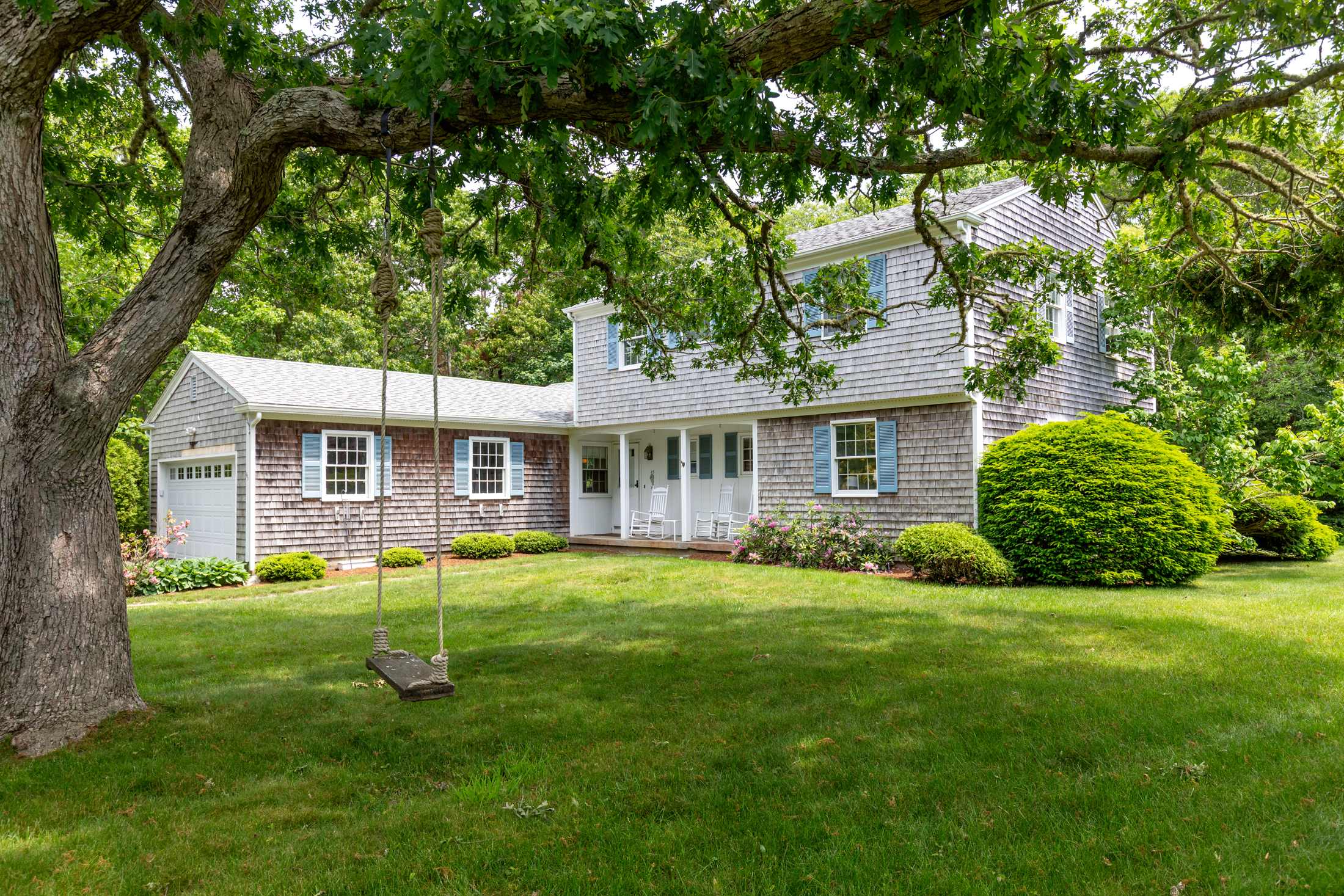 New 2026 Spacious Family Retreat in Centerville Just Minutes from Craigville Beach