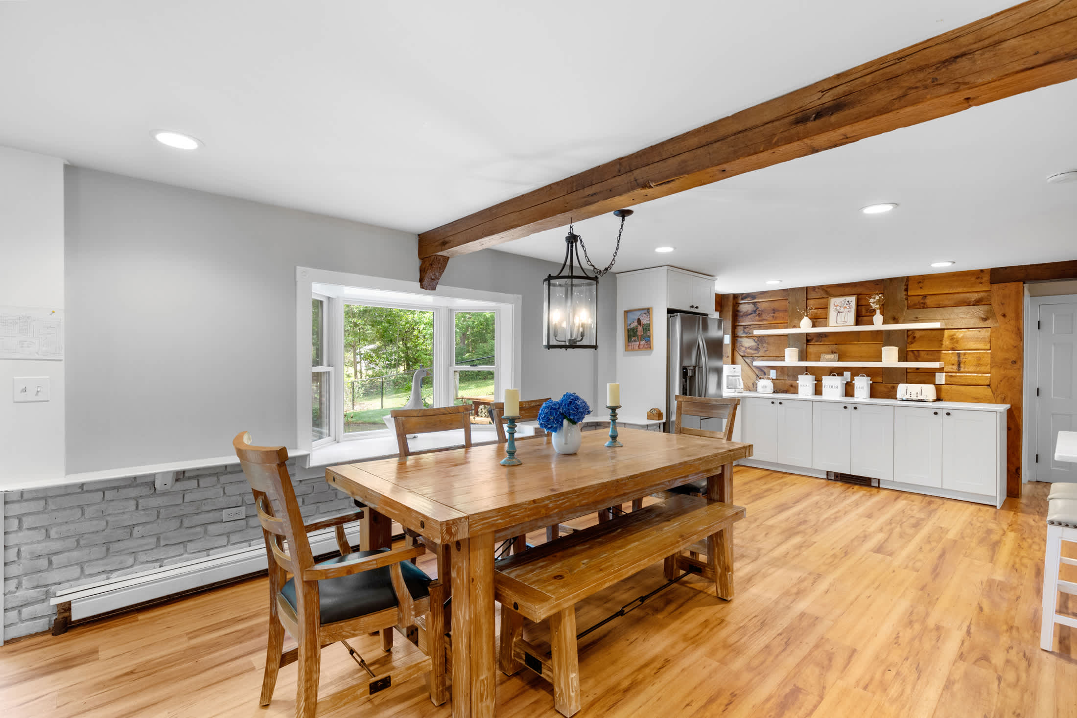 New 2026 Charming Home Just Over a Mile to Coast Guard Beach 8
