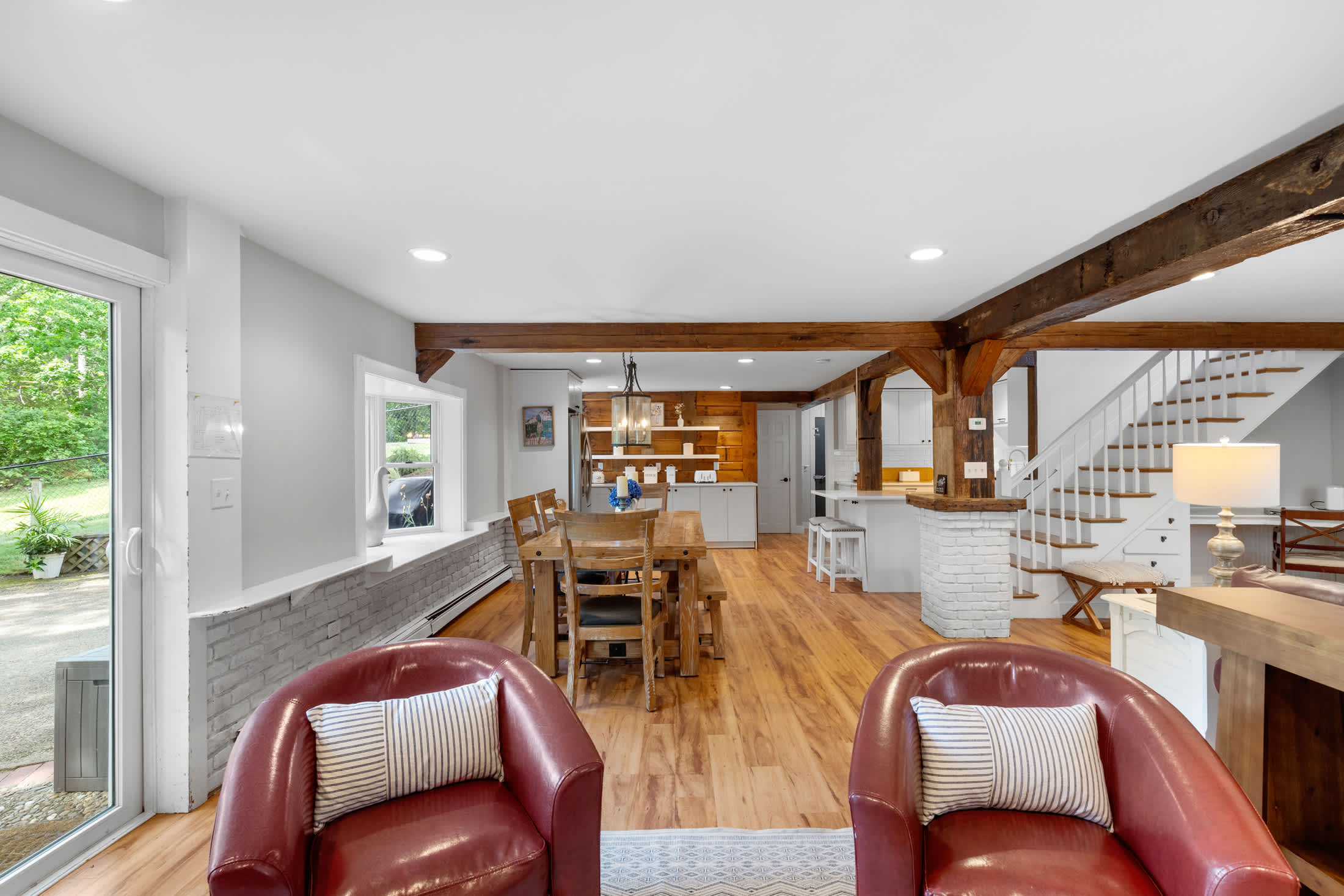 New 2026 Charming Home Just Over a Mile to Coast Guard Beach 2