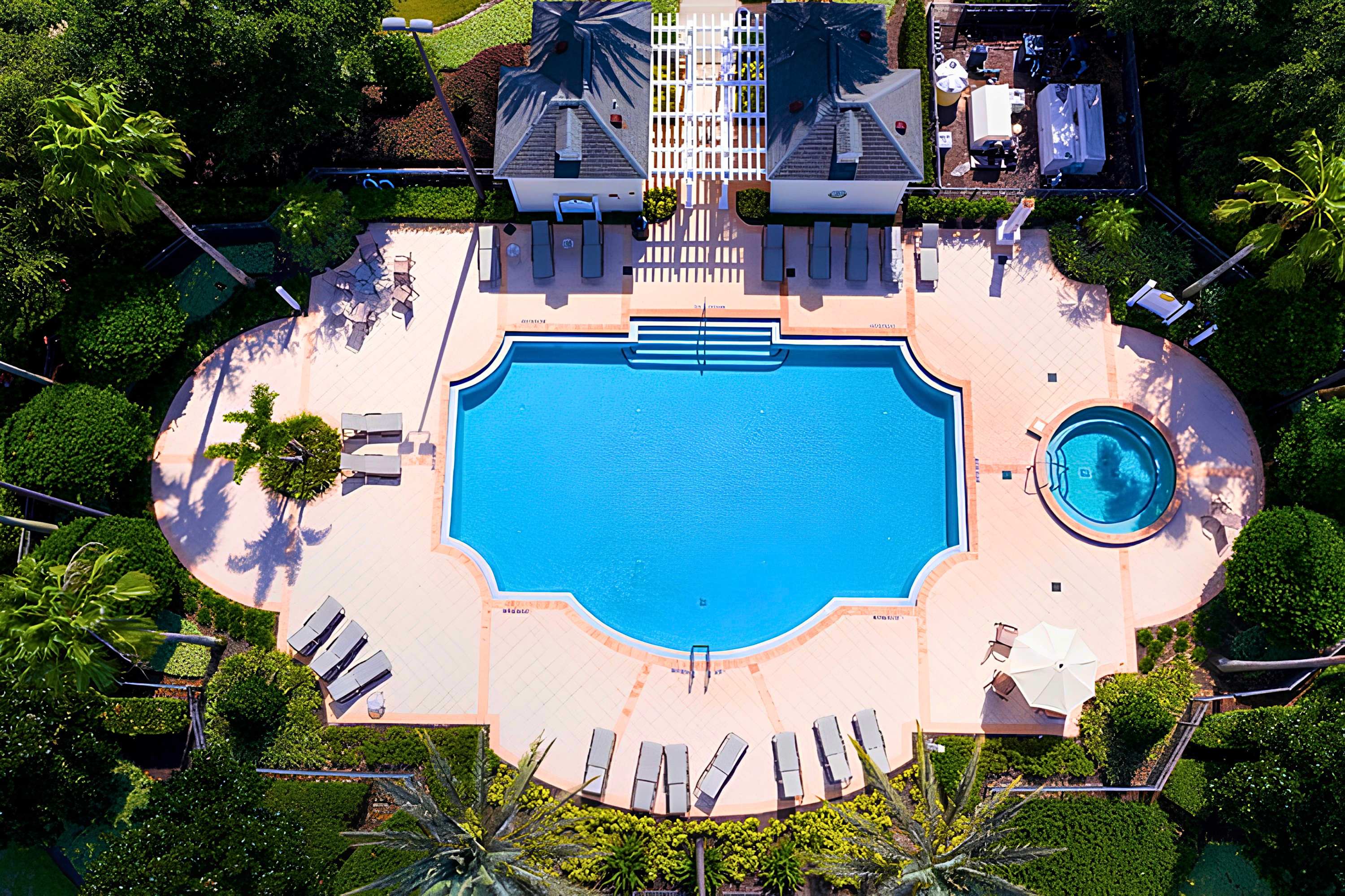 Enjoy access to the Heritage Crossing pool, ideal for swimming, relaxing, and spending time together
