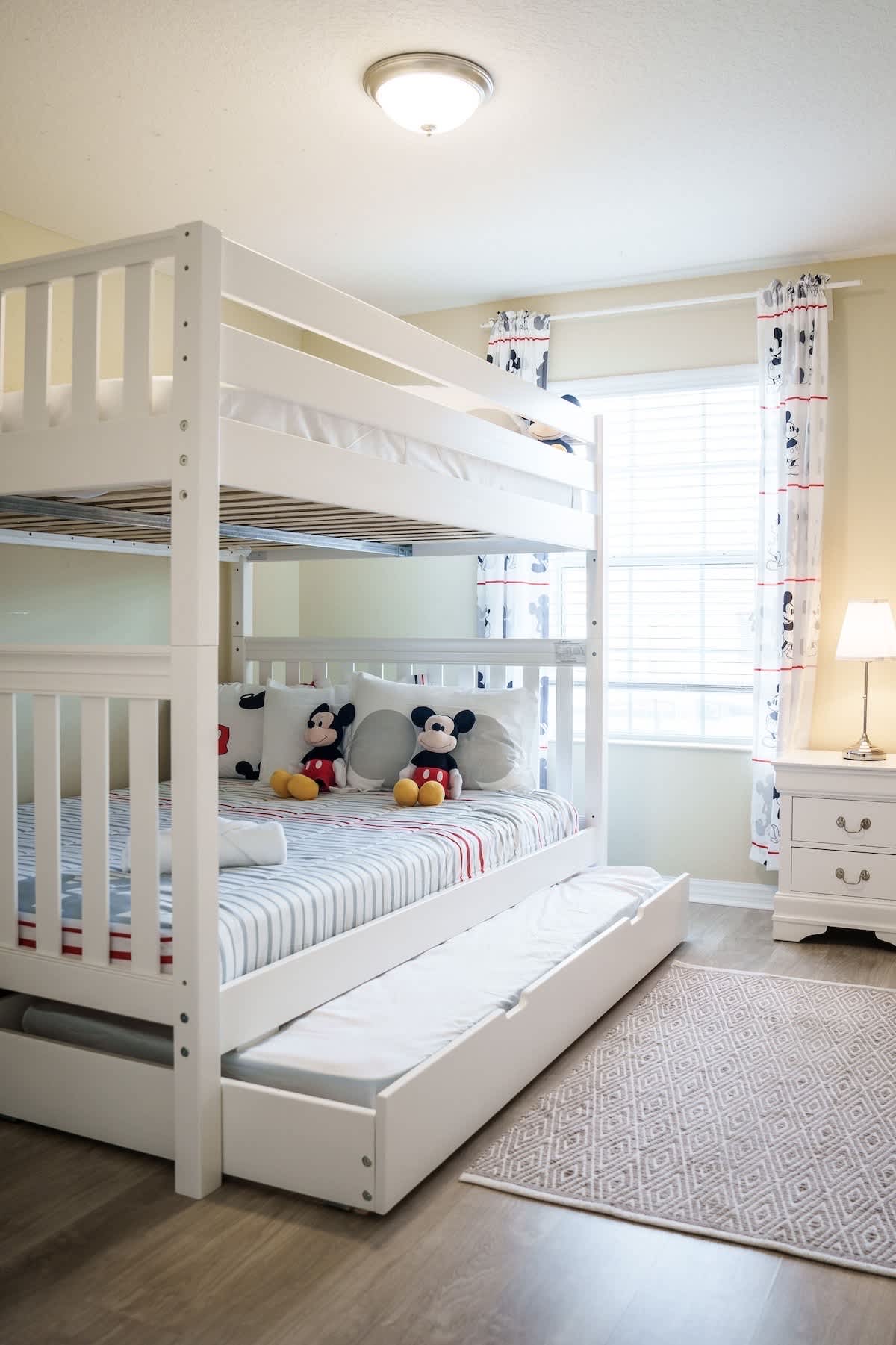 Disney Getaway w/ Pool, Lazy River & Water Park