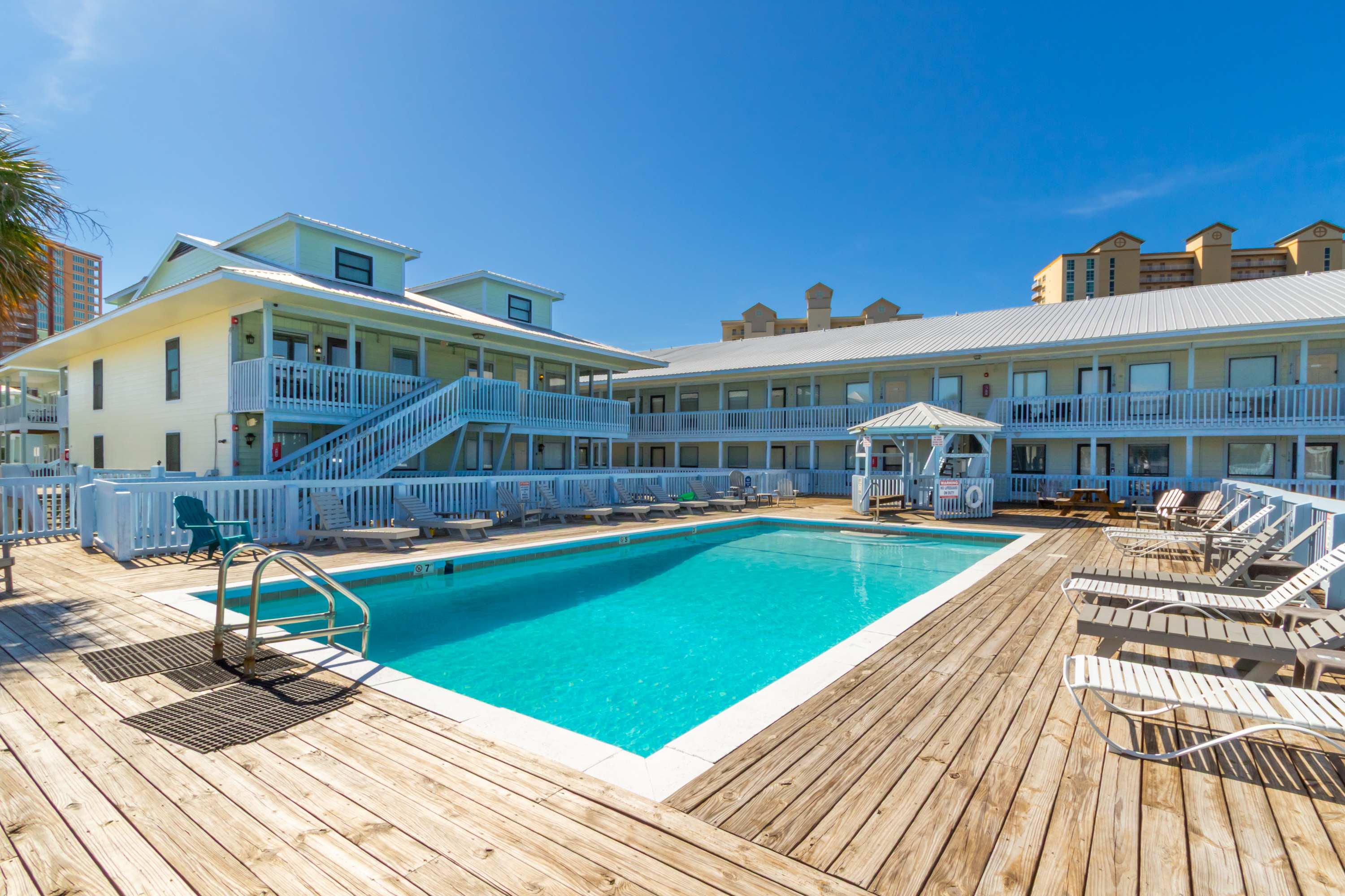 Breezy Getaway - The Affordable Beach Getaway