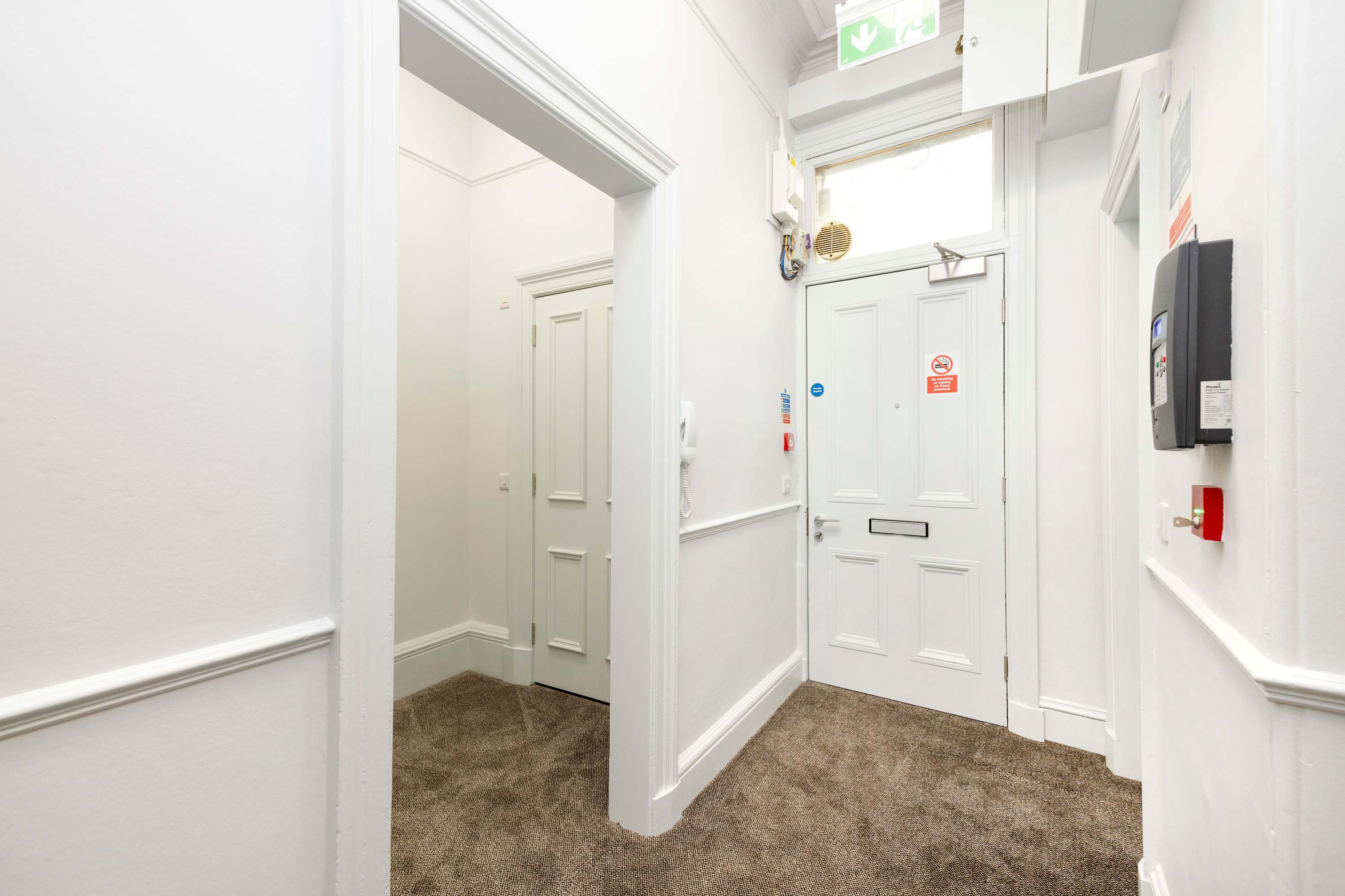 View Spacious City-Centre Home with Garden Access in Gillespie Crescent 40 EH10 4HX Spacious City-Centre Home with Garden Access in Gillespie Crescent 40 EH10 4HX - Property image 45 - VivreStays