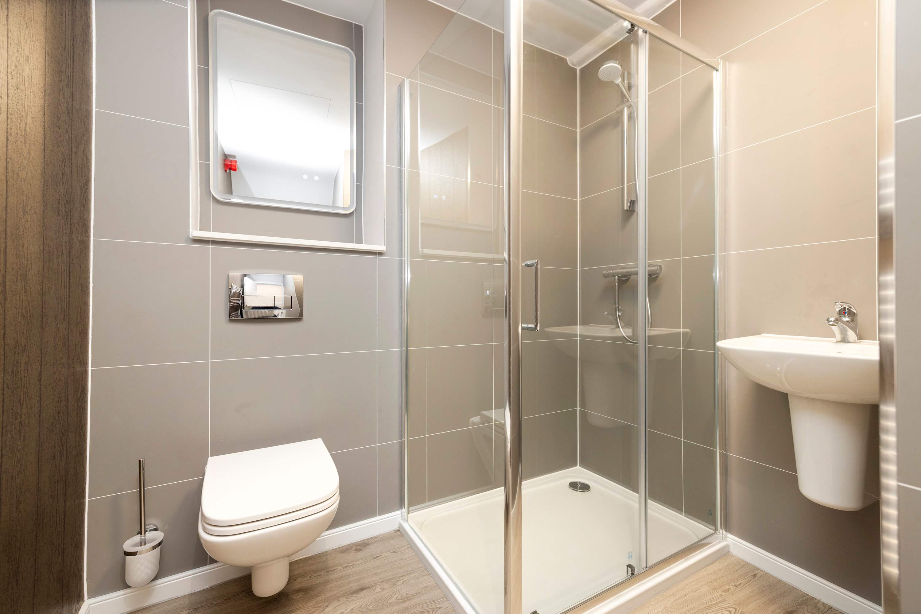 View Spacious City-Centre Home with Garden Access in Gillespie Crescent 40 EH10 4HX Spacious City-Centre Home with Garden Access in Gillespie Crescent 40 EH10 4HX - Property image 24 - VivreStays