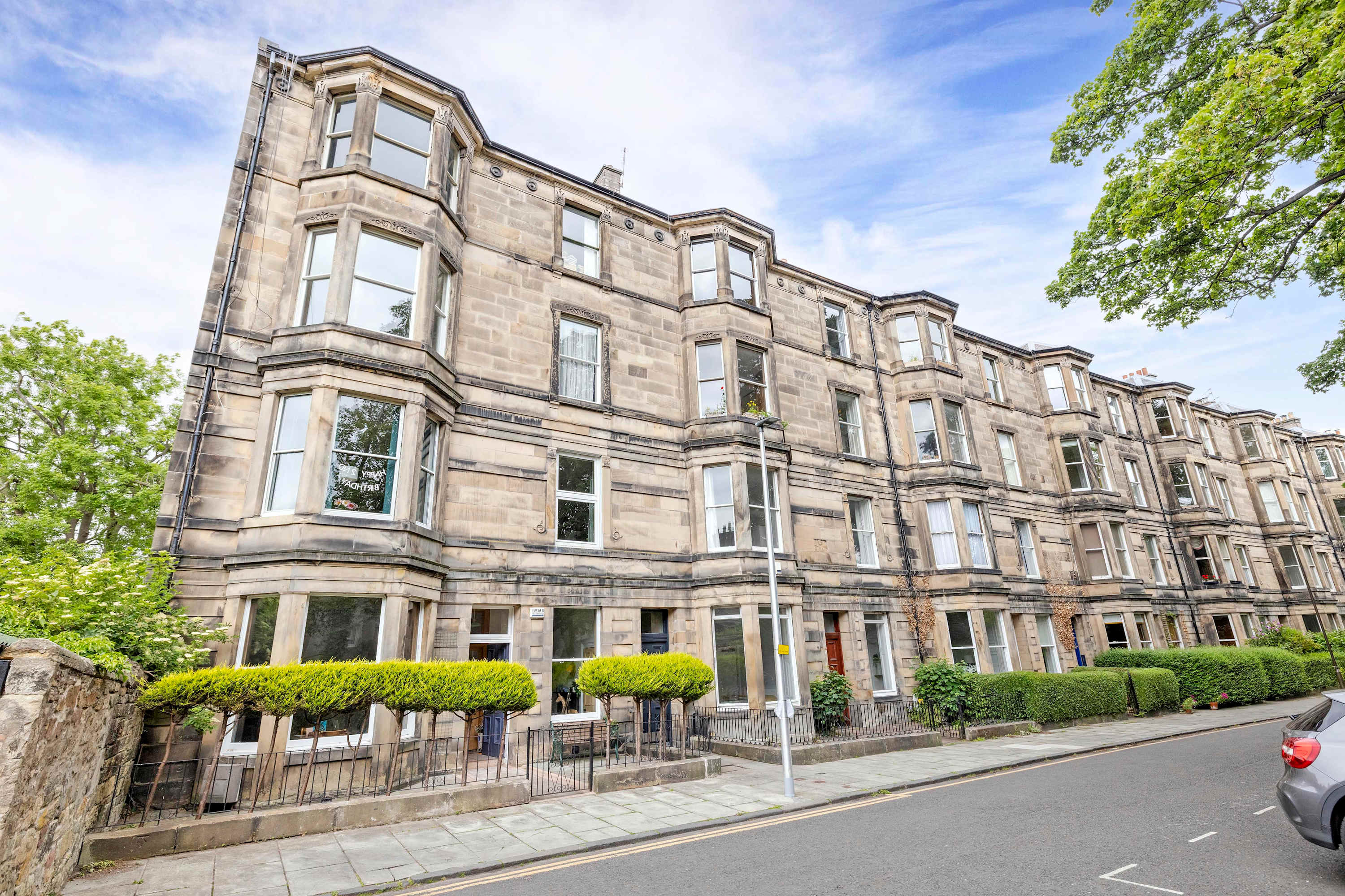 View Spacious City-Centre Home with Garden Access in Gillespie Crescent 40 EH10 4HX Spacious City-Centre Home with Garden Access in Gillespie Crescent 40 EH10 4HX - Property image 51 - VivreStays