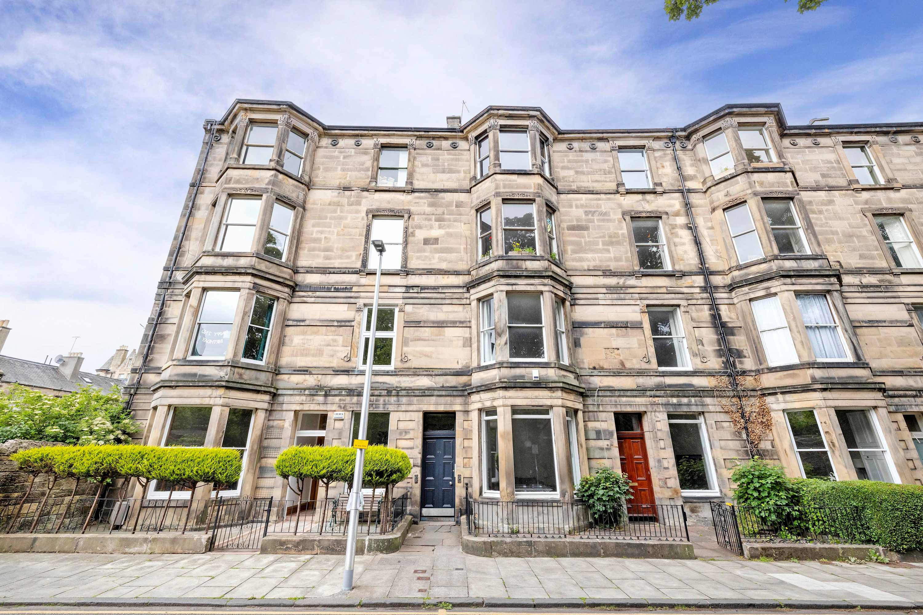 View Spacious City-Centre Home with Garden Access in Gillespie Crescent 40 EH10 4HX Spacious City-Centre Home with Garden Access in Gillespie Crescent 40 EH10 4HX - Property image 50 - VivreStays