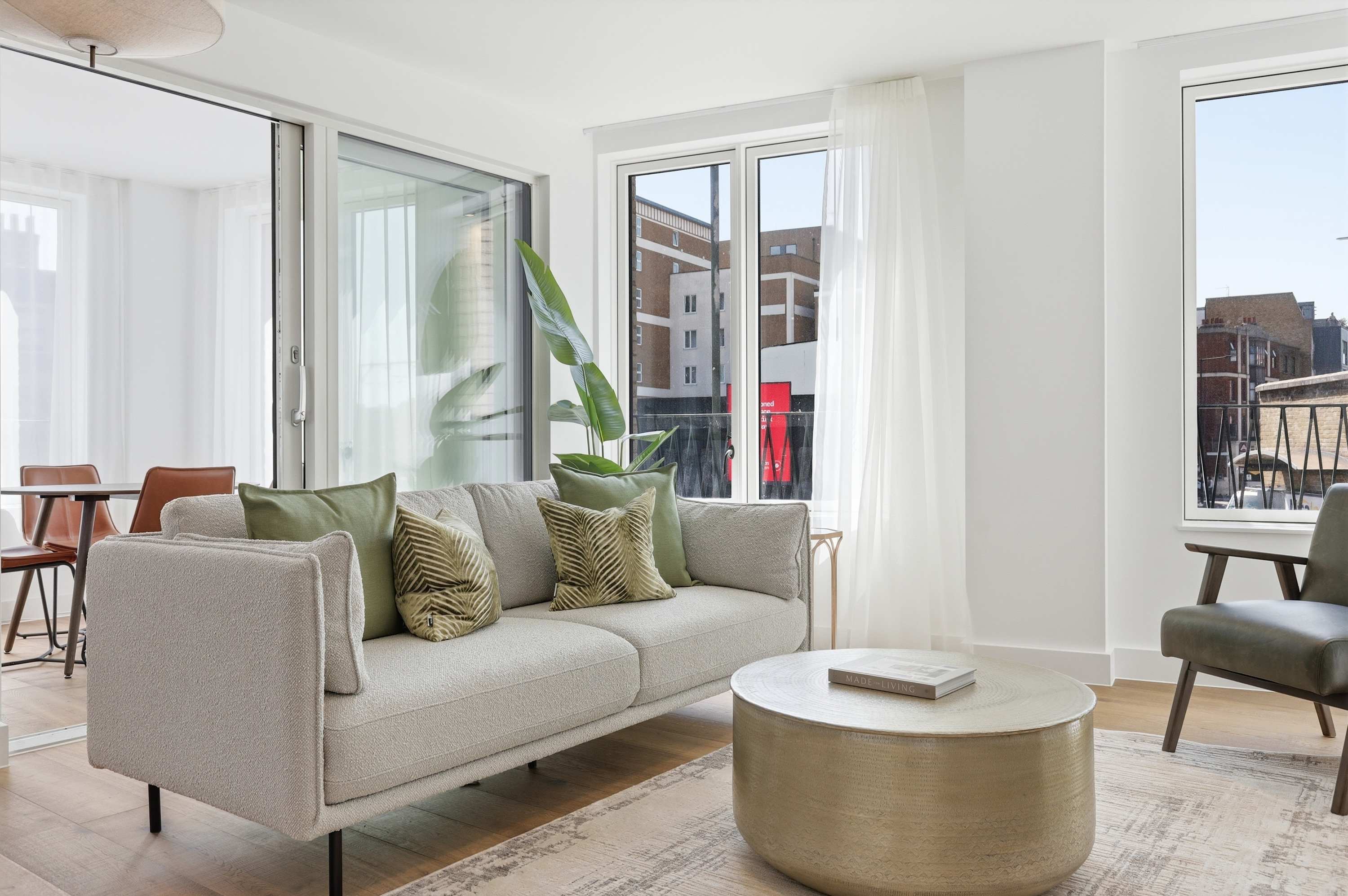 Limehouse Suites – Cedar