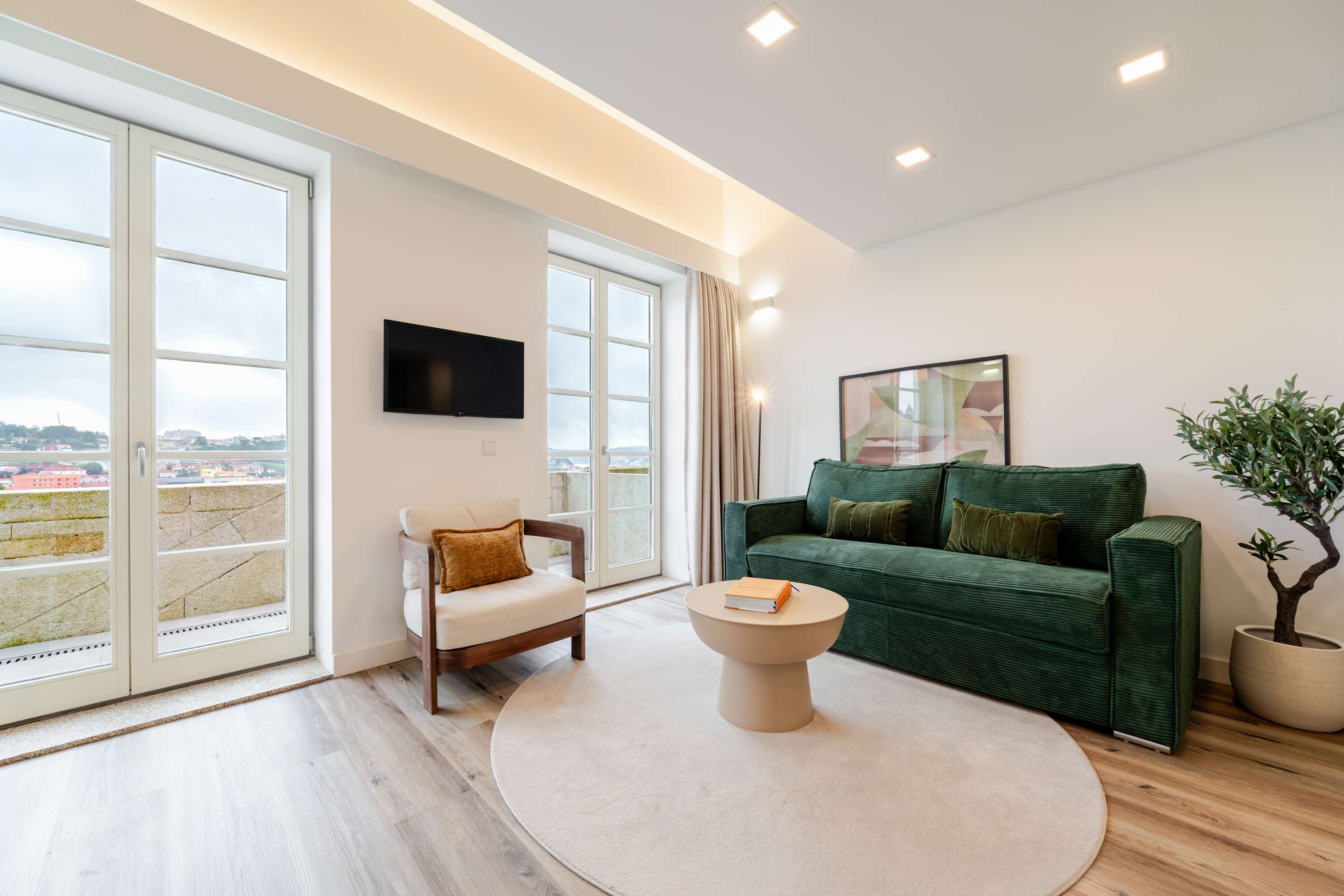 Stylish Flat Near the Douro River by HostWise