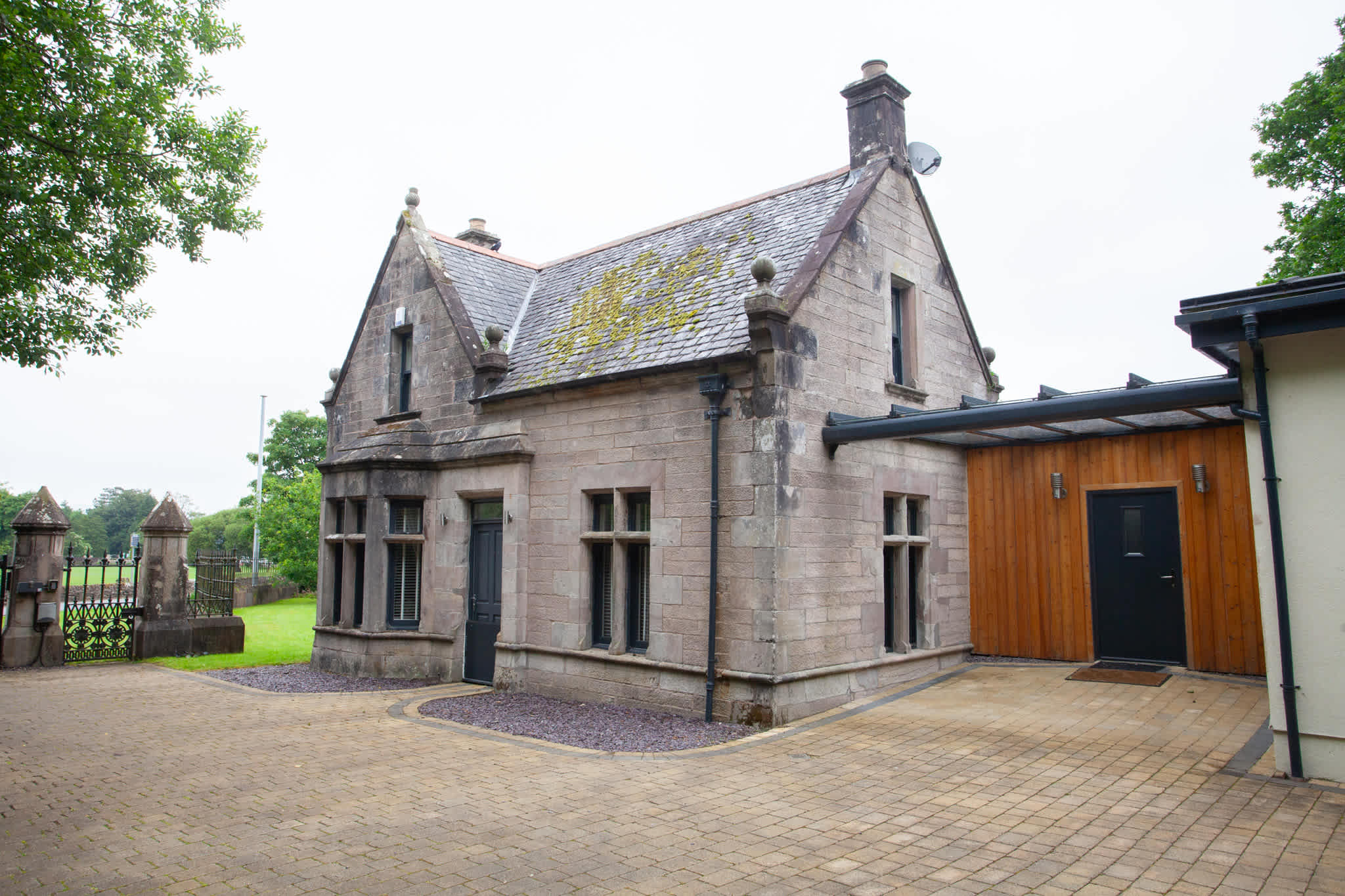 Cameron North Lodge on Loch Lomond in Cameron North Lodge G83 8QZ - Property image 41 - VivreStays