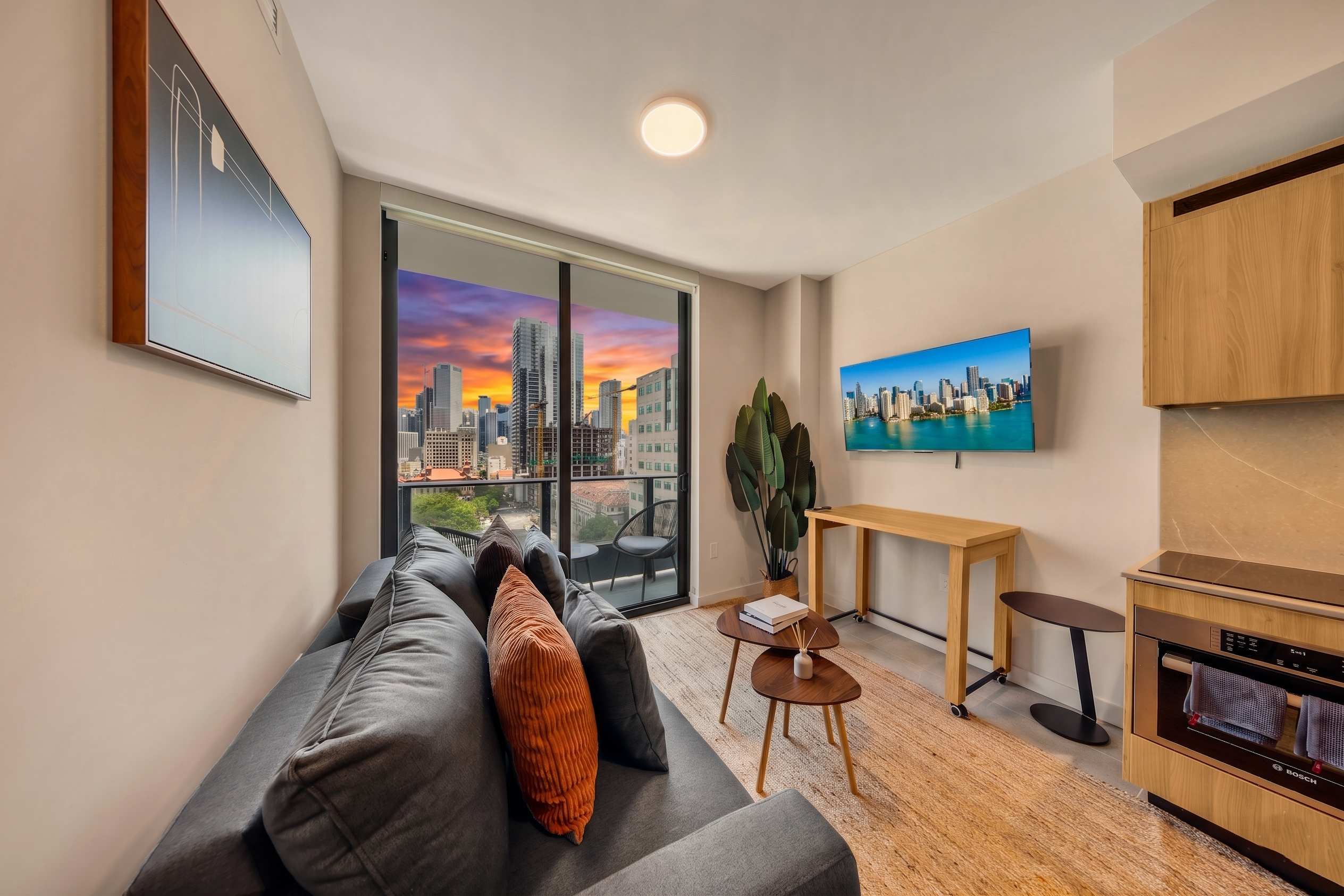 Walk to FIFA Fan Fest | Lux 1BR+D | Rooftop Pool