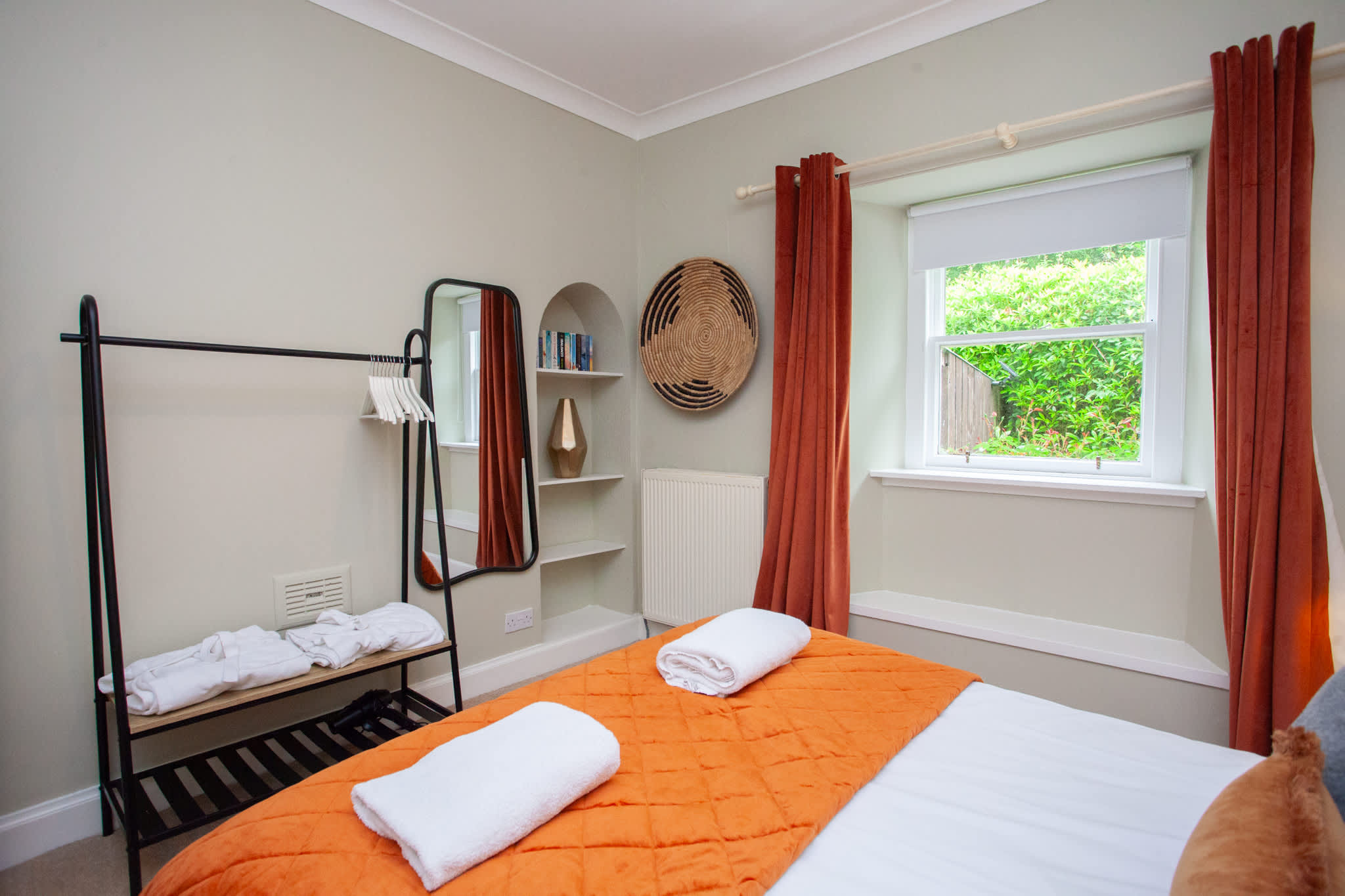 View Hideaway cottage, log burner, sauna & hot tub in N/A G83 8RH Hideaway cottage, log burner, sauna & hot tub in N/A G83 8RH - Property image 24 - VivreStays