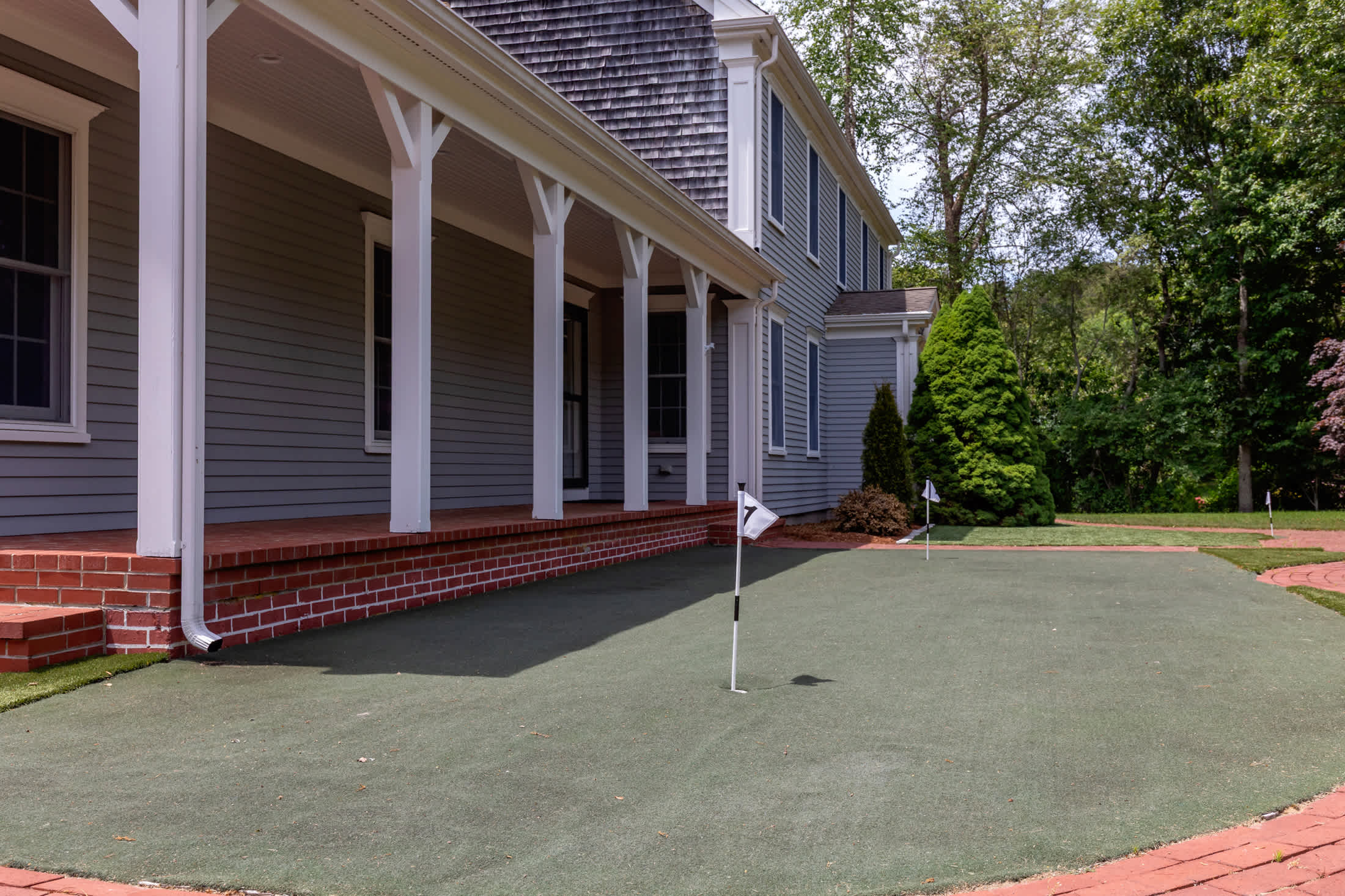 Another view of this great putting green