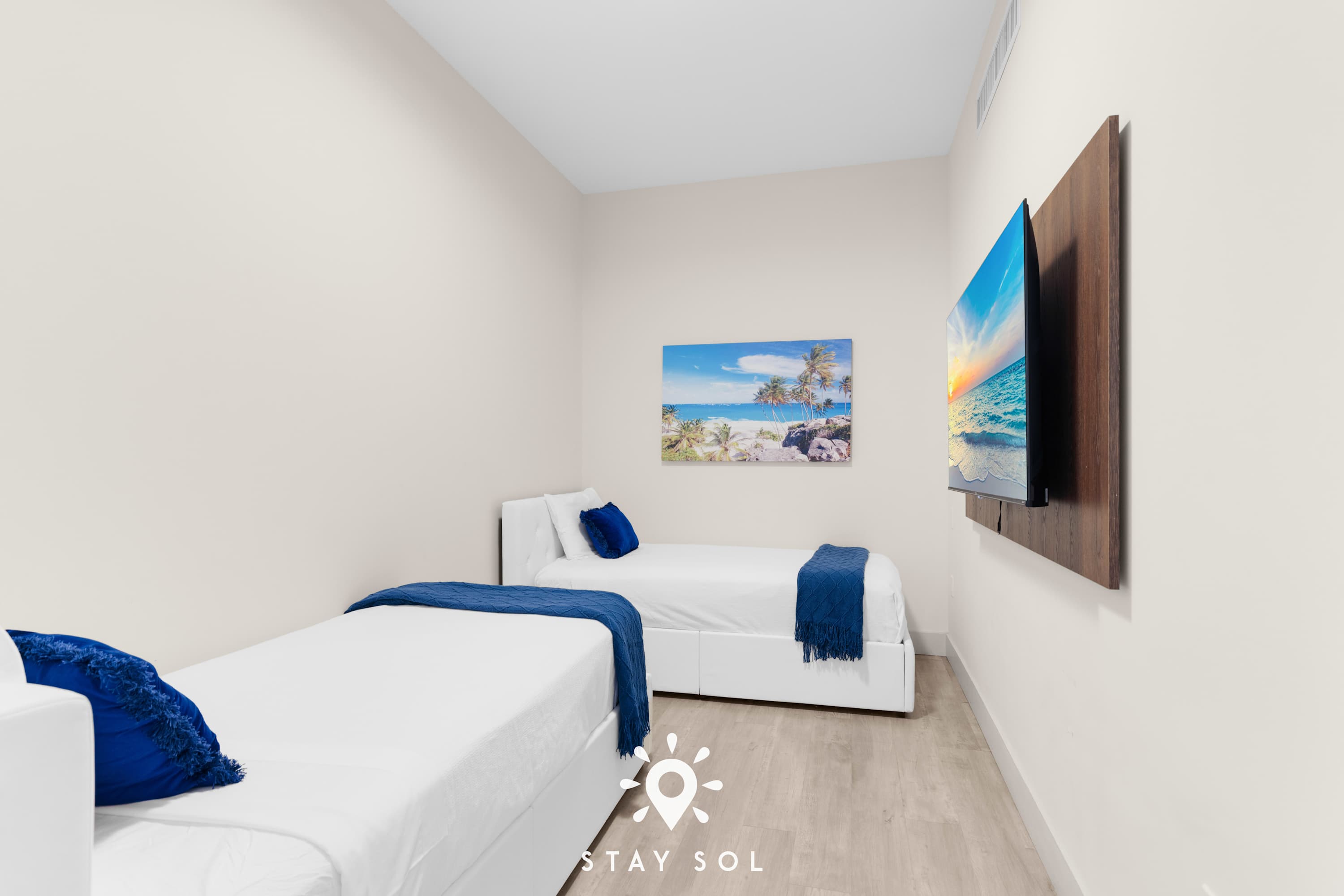 Rooftop Oasis Modern Apt Near Boardwalk 1BR