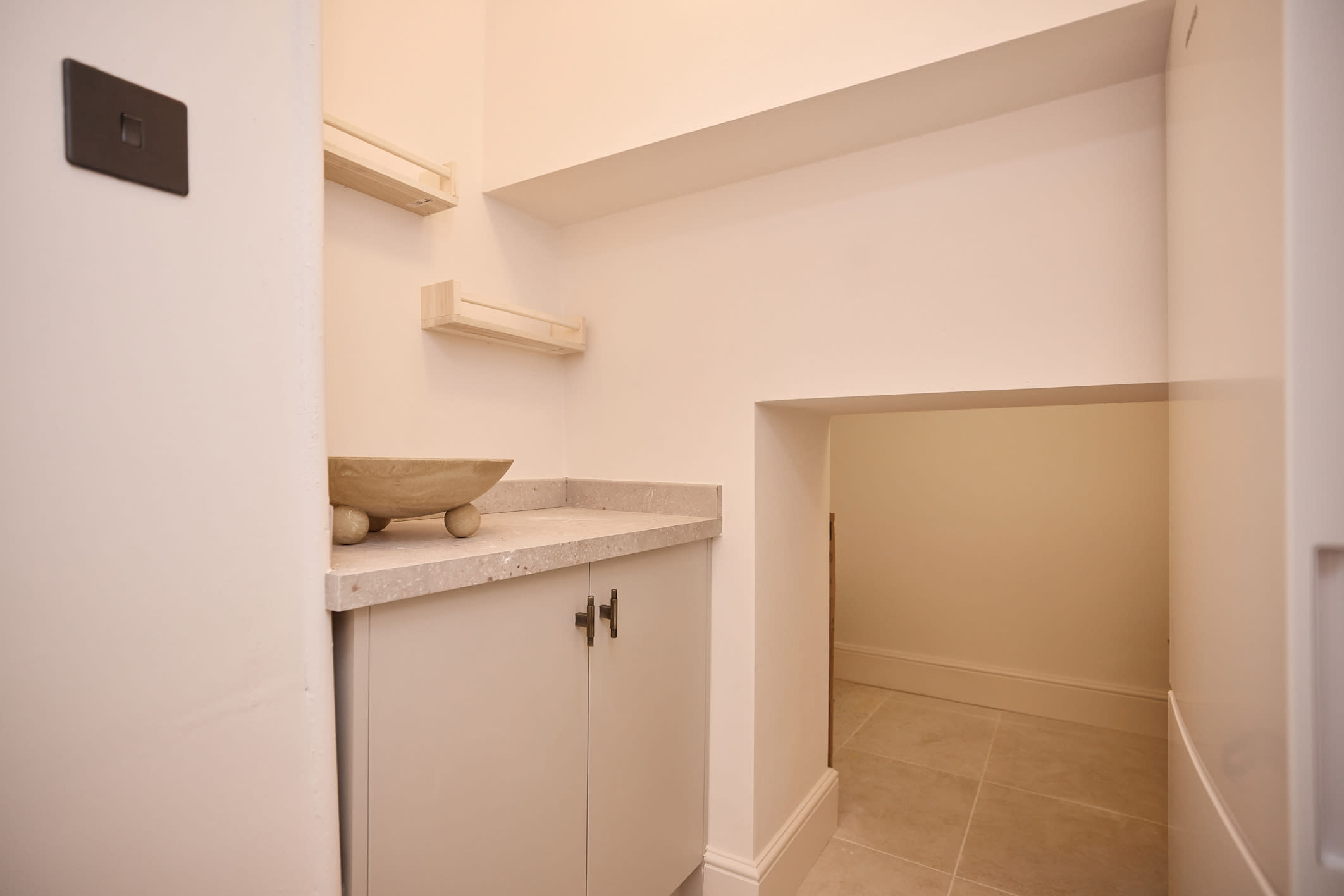 View The Ink & Olive Flat Clapham in Crescent Grove 31 SW4 7AF The Ink & Olive Flat Clapham in Crescent Grove 31 SW4 7AF - Property image 15 - VivreStays