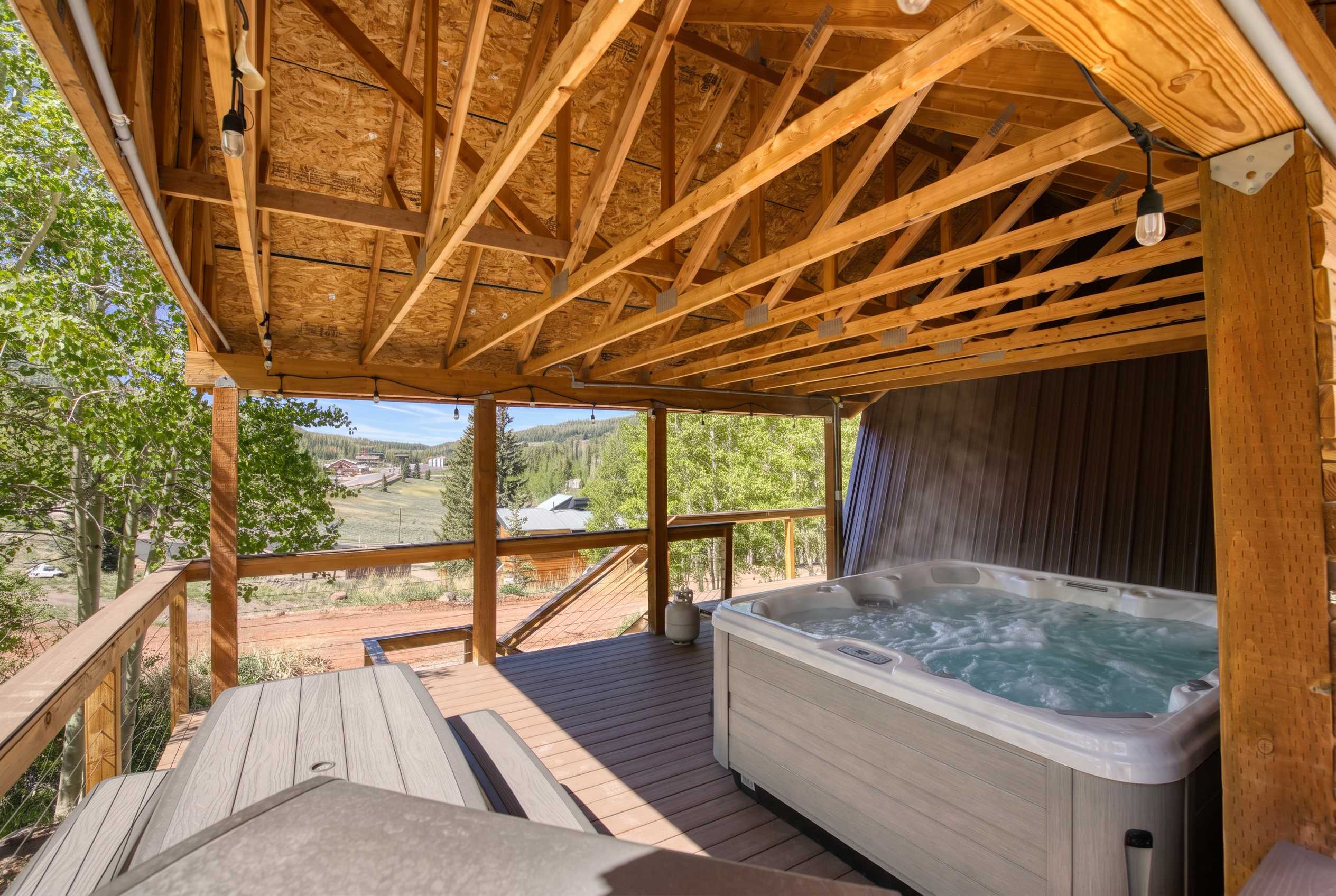 Ski-Lee Retreat | Ski • Hike • Explore | Sleeps 10 2