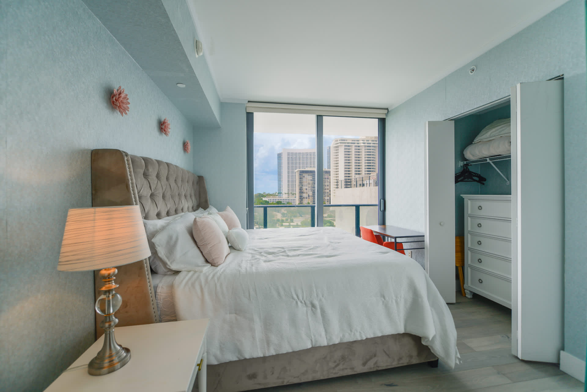 Luxury 3BR | Rooftop Pool & Spa | Edgewater Miami