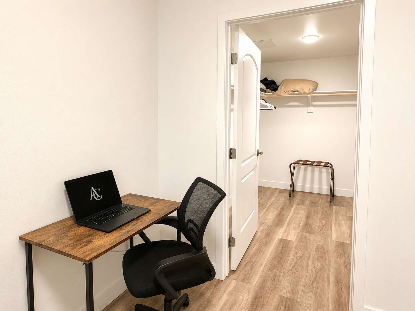 Luxury Apartment 10 Min to Disneyland | Pool & Gym
