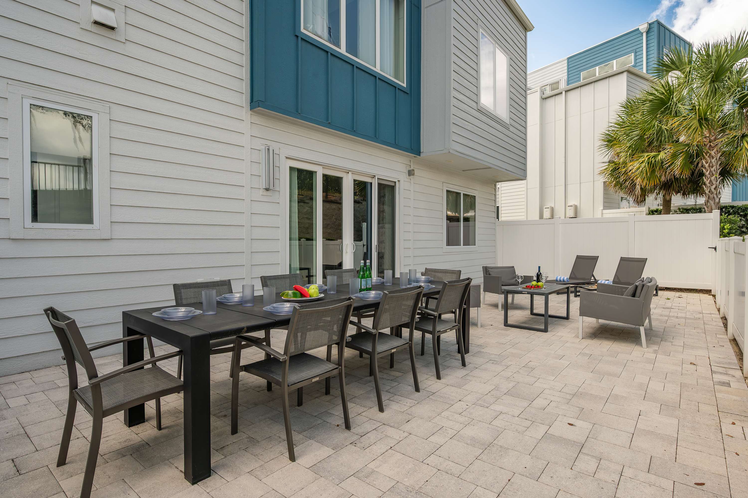 Condo w/pool & golf view balcony