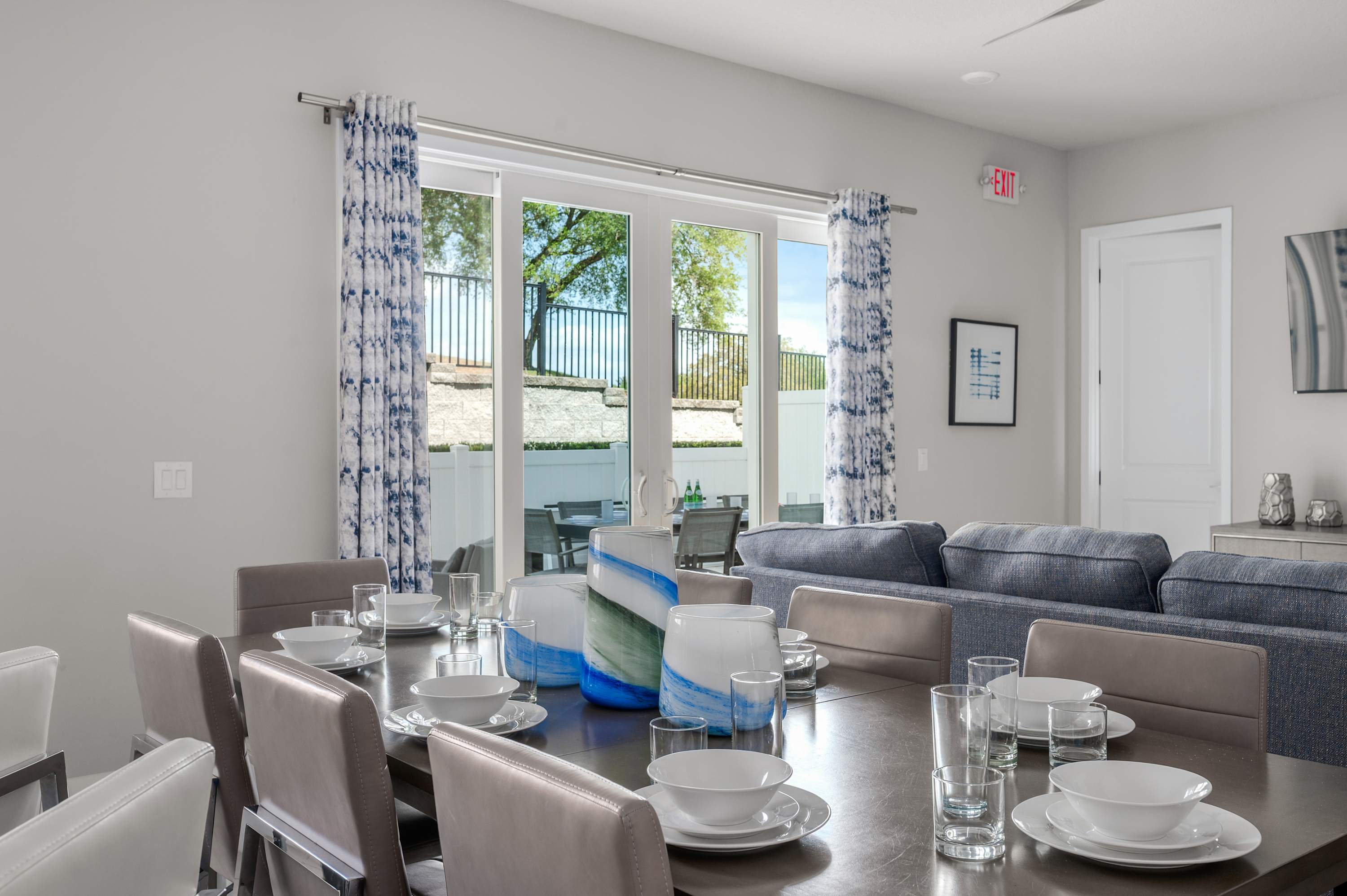 Condo w/pool & golf view balcony