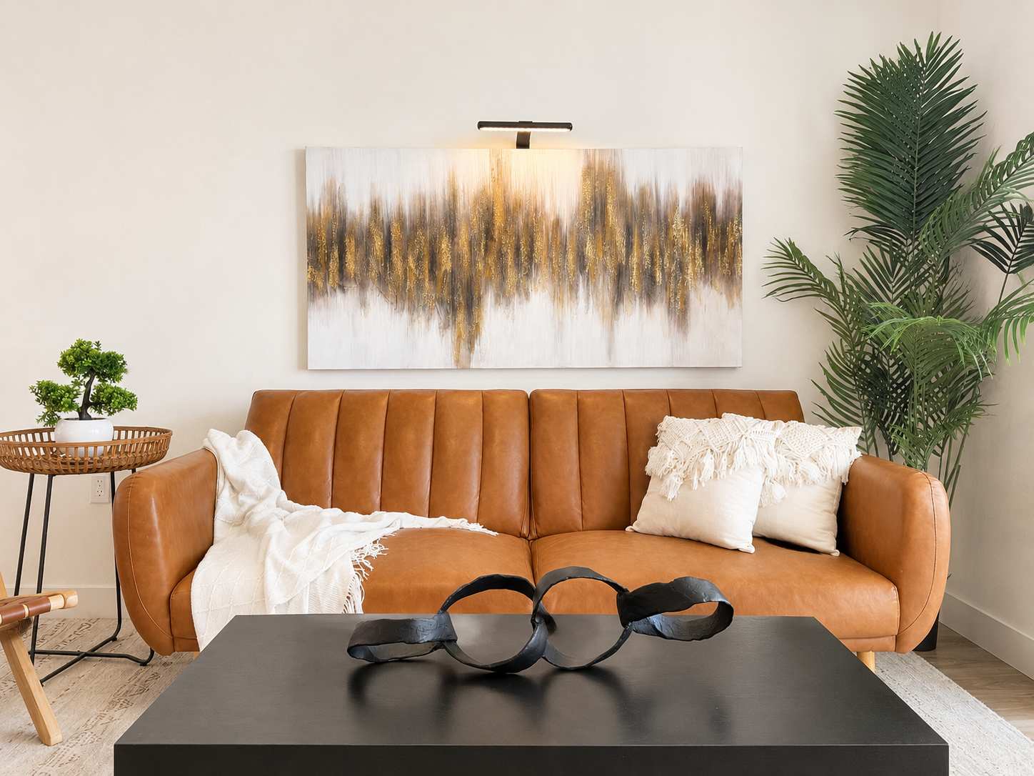 Luxury Apartment 10 Min to Disneyland | Pool & Gym