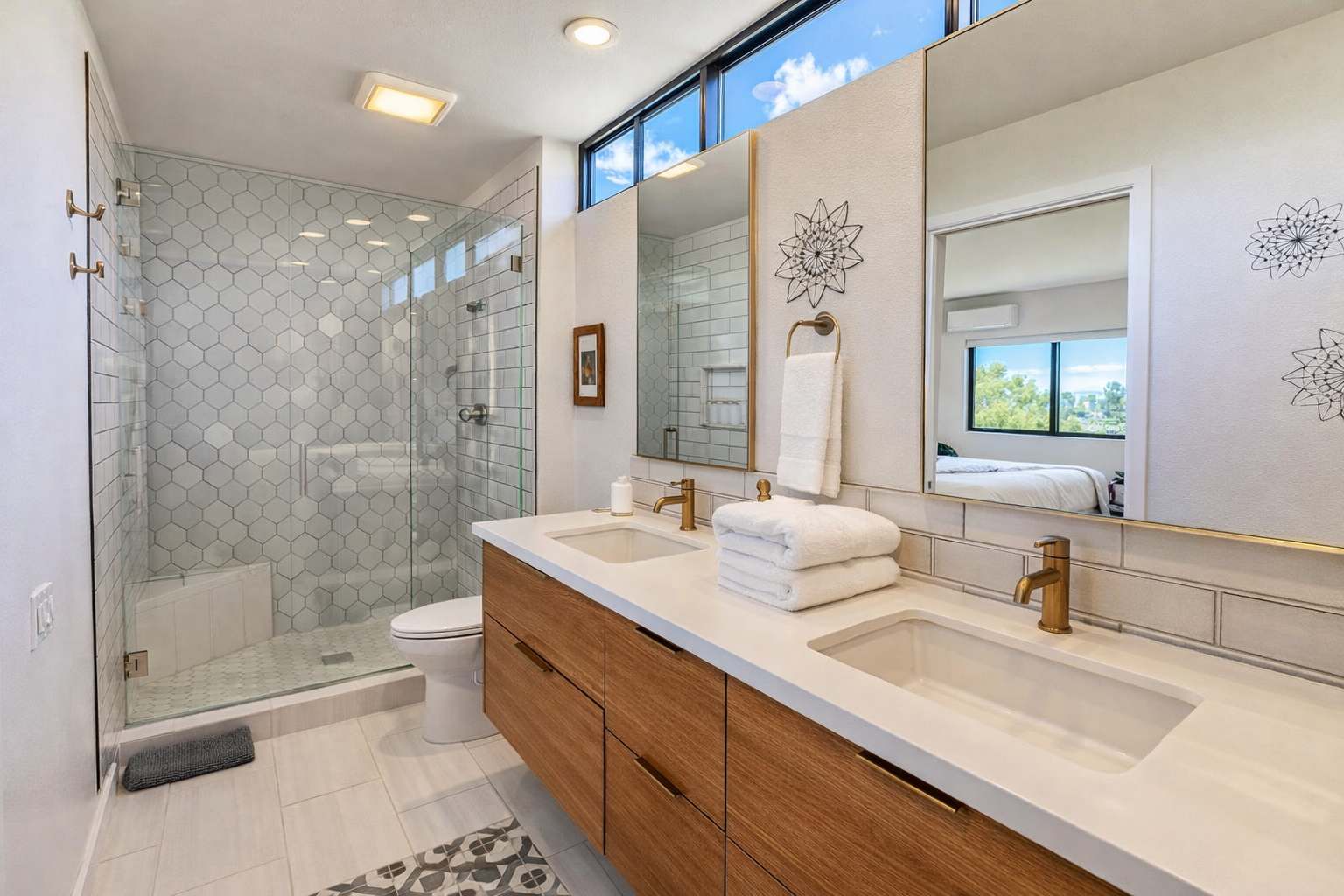 Primary Suite Bathroom