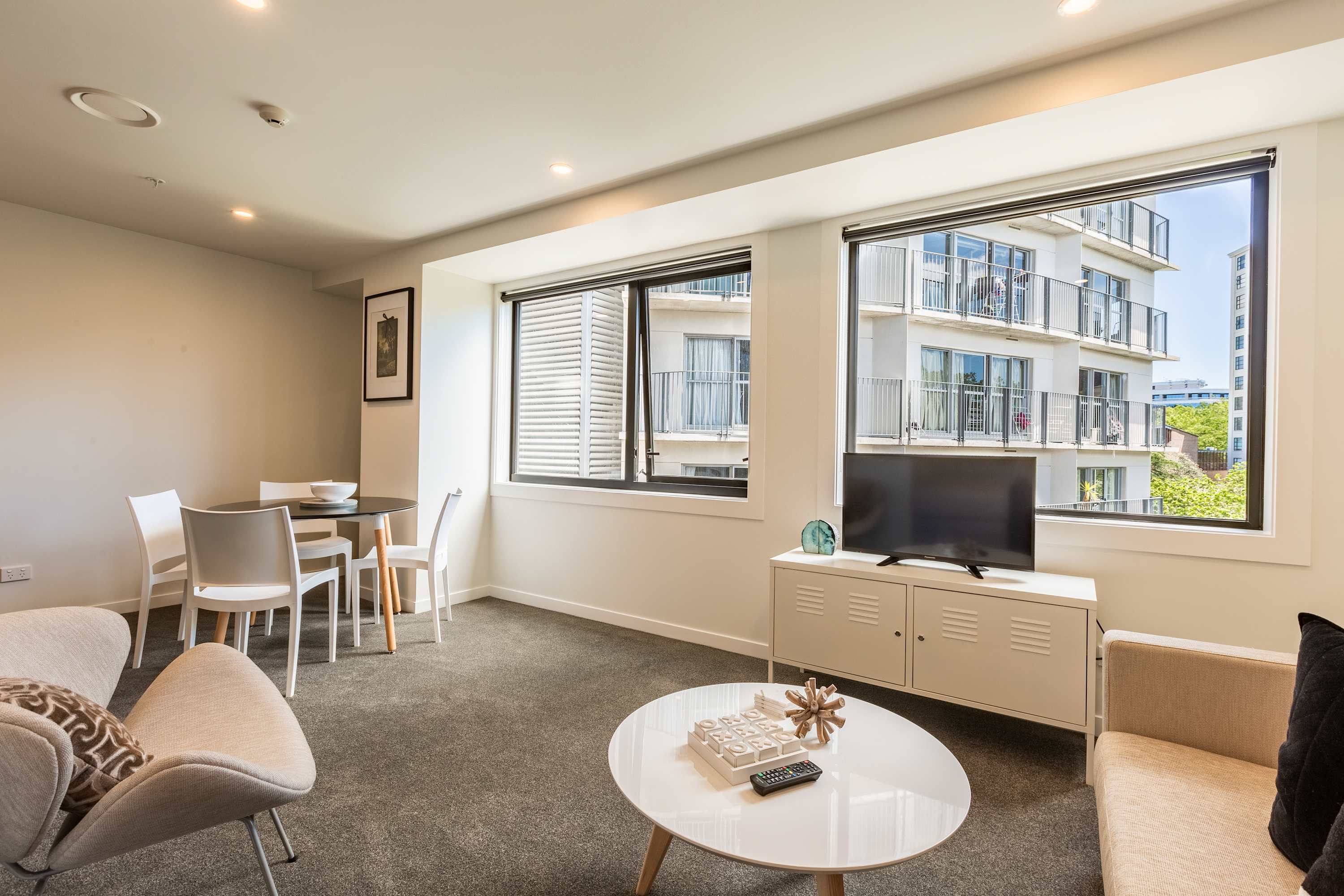 Beautiful 2BR Unit next to Myers Park Zodiak Stays