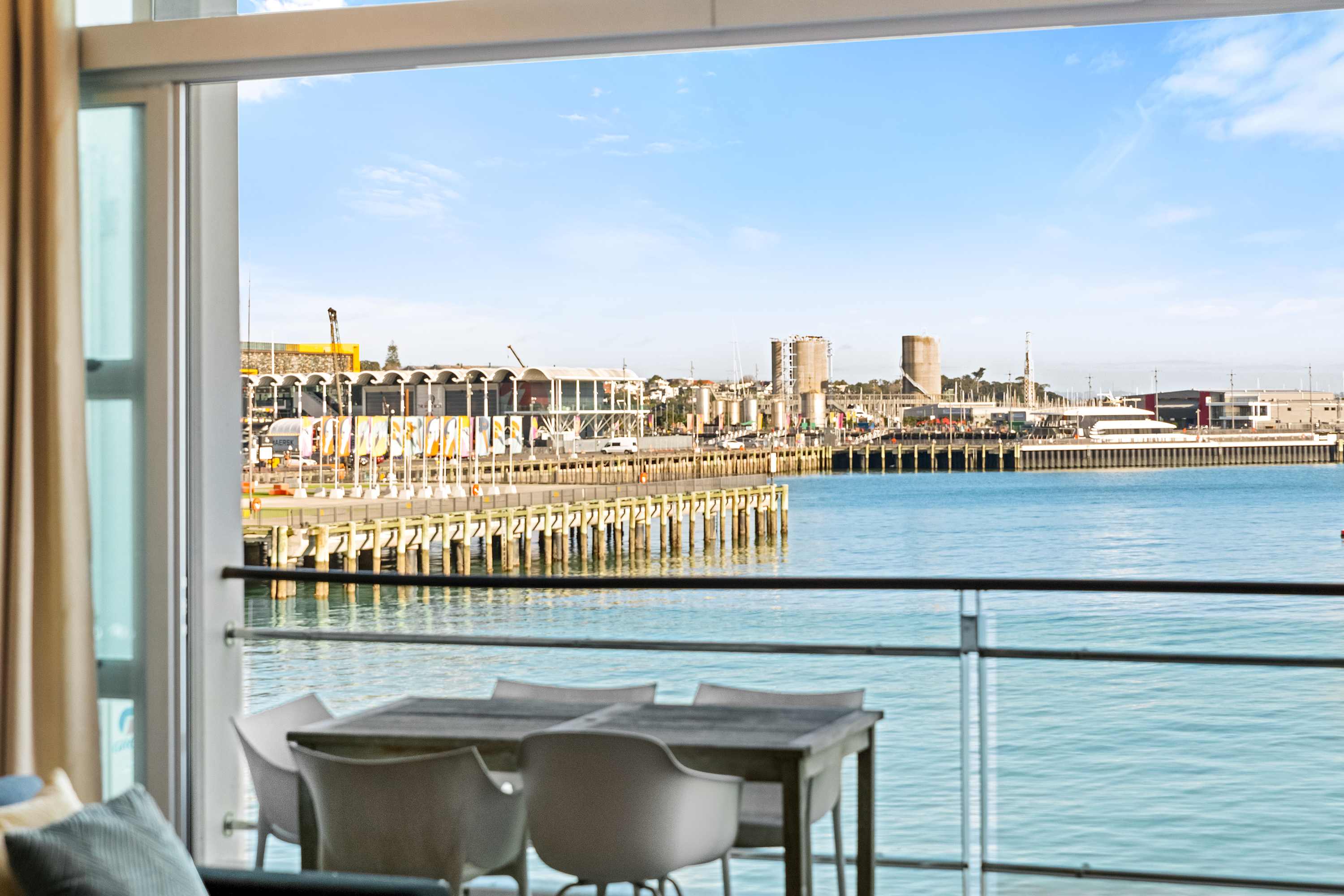 Relaxing Sea Wharf View Apartment by Zodiak Stays | Photo 2