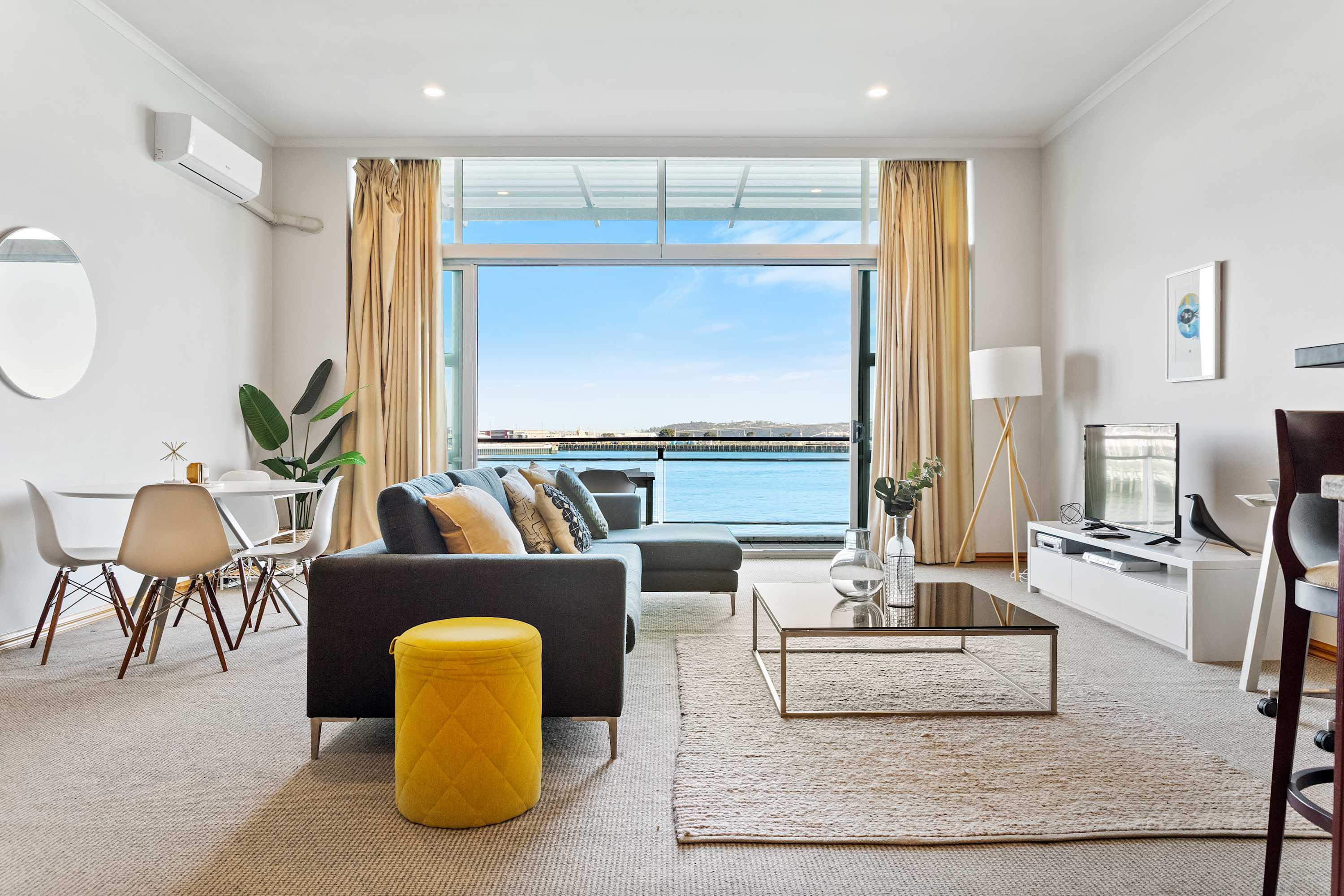 Relaxing Sea Wharf View Apartment by Zodiak Stays