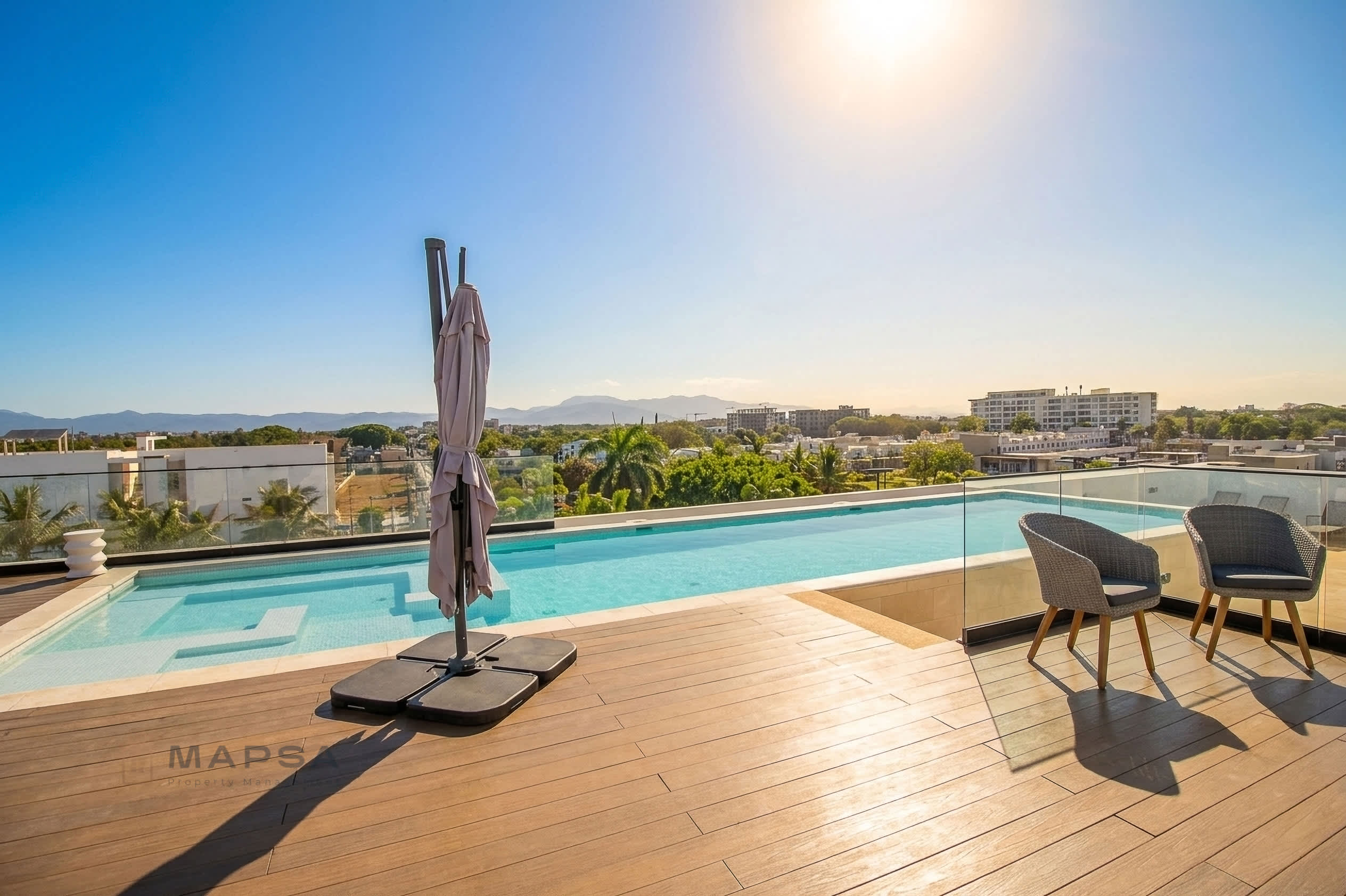 Luxury Condo Los Azulejos | Pool & Fast Wifi