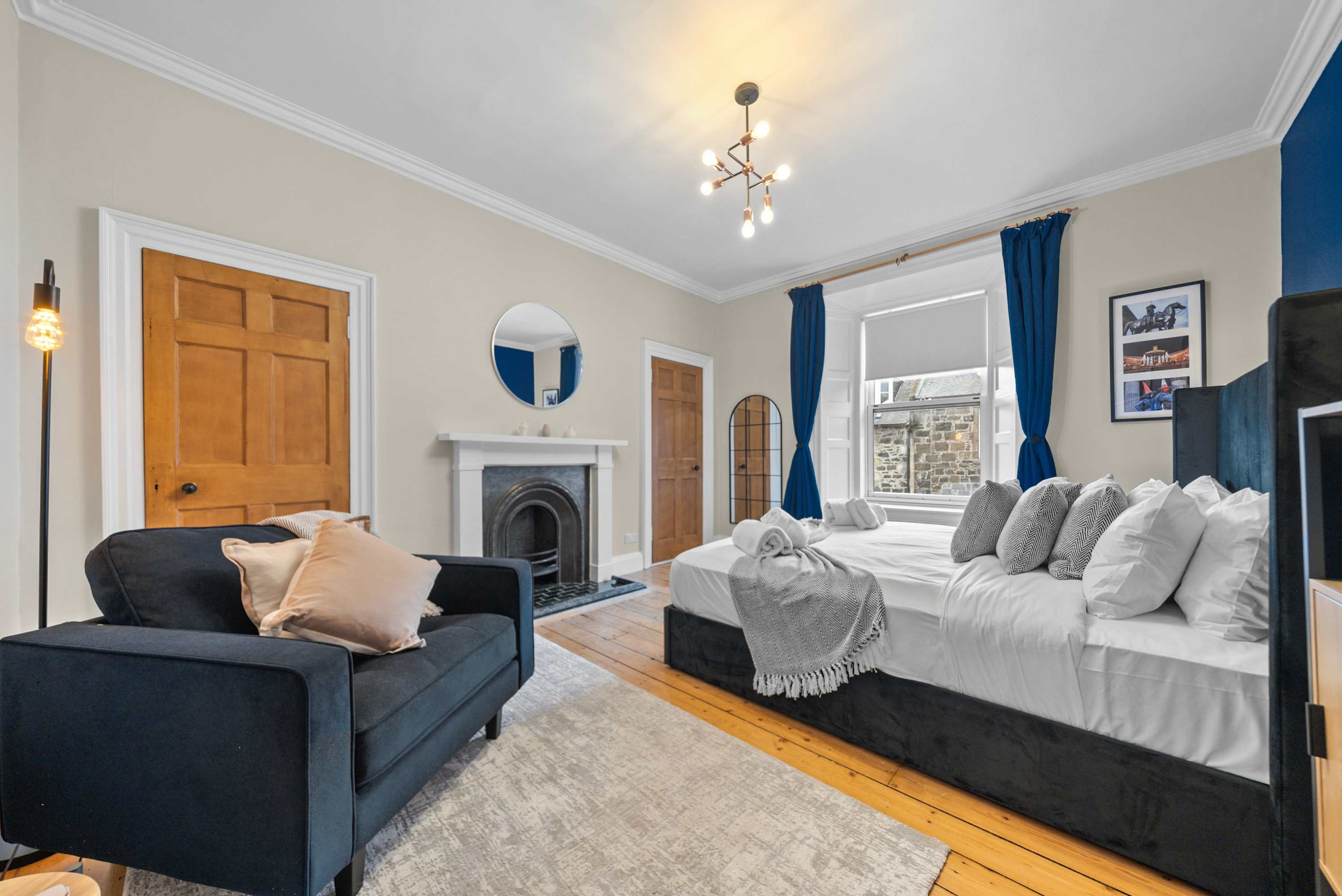 Castle Terrace : 4 Bed Edwardian Luxury Residence in Stirling City Centre in Queen Street 6 FK8 1HN - Property image 6 - VivreStays